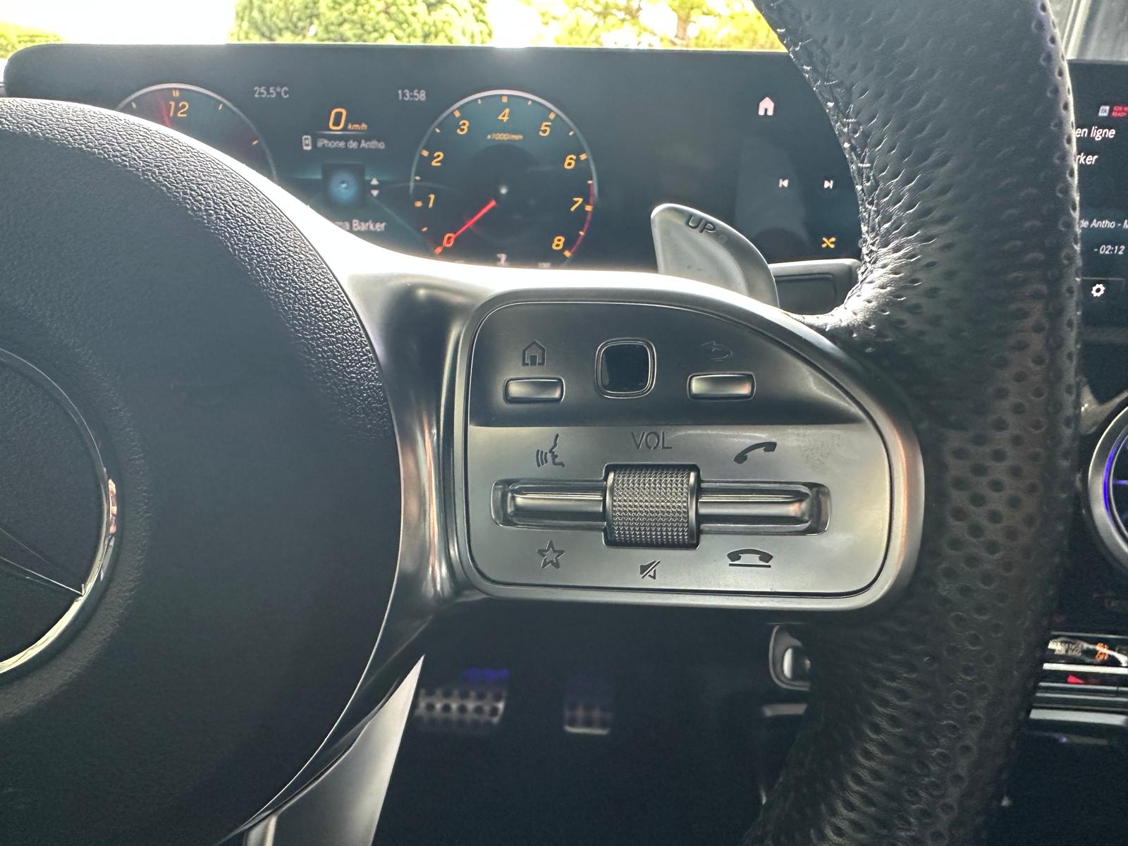 MERCEDES-BENZ A 35 AMG 4Matic Edition 1 Speedshift-image-18