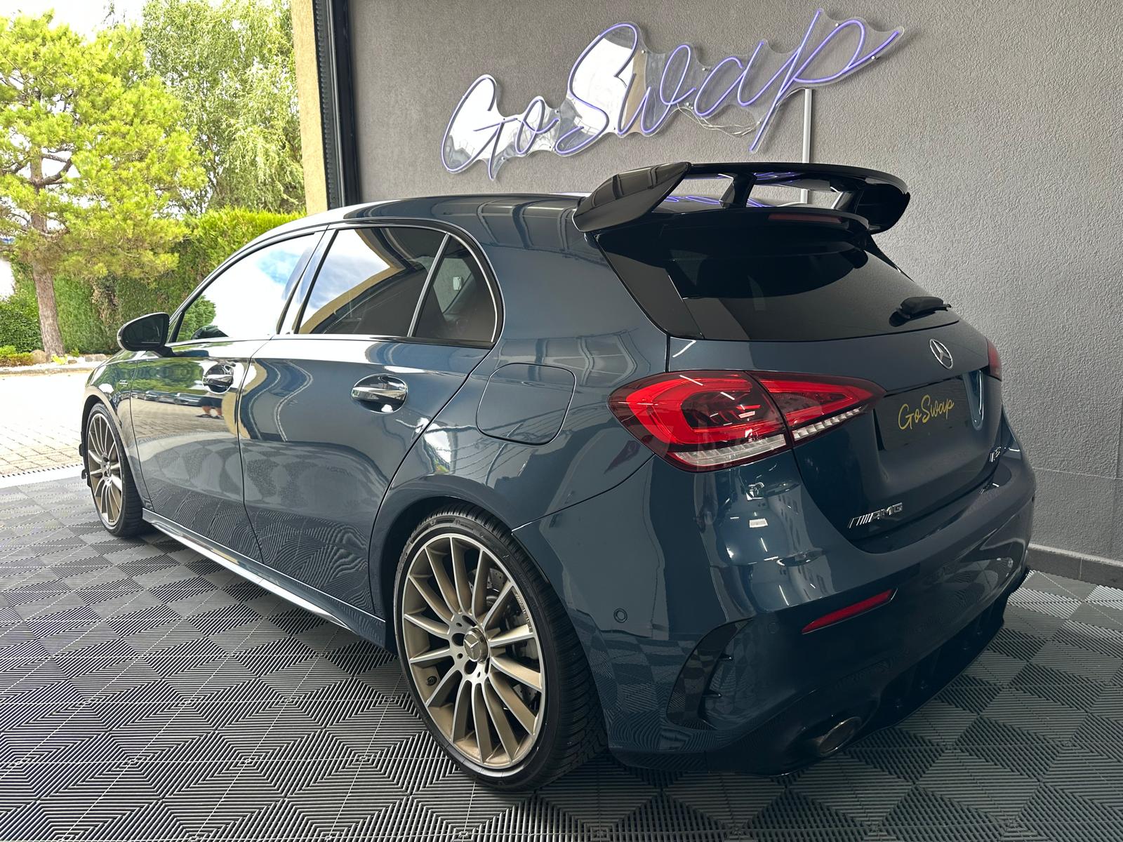 MERCEDES-BENZ A 35 AMG 4Matic Edition 1 Speedshift-showroom-element-2