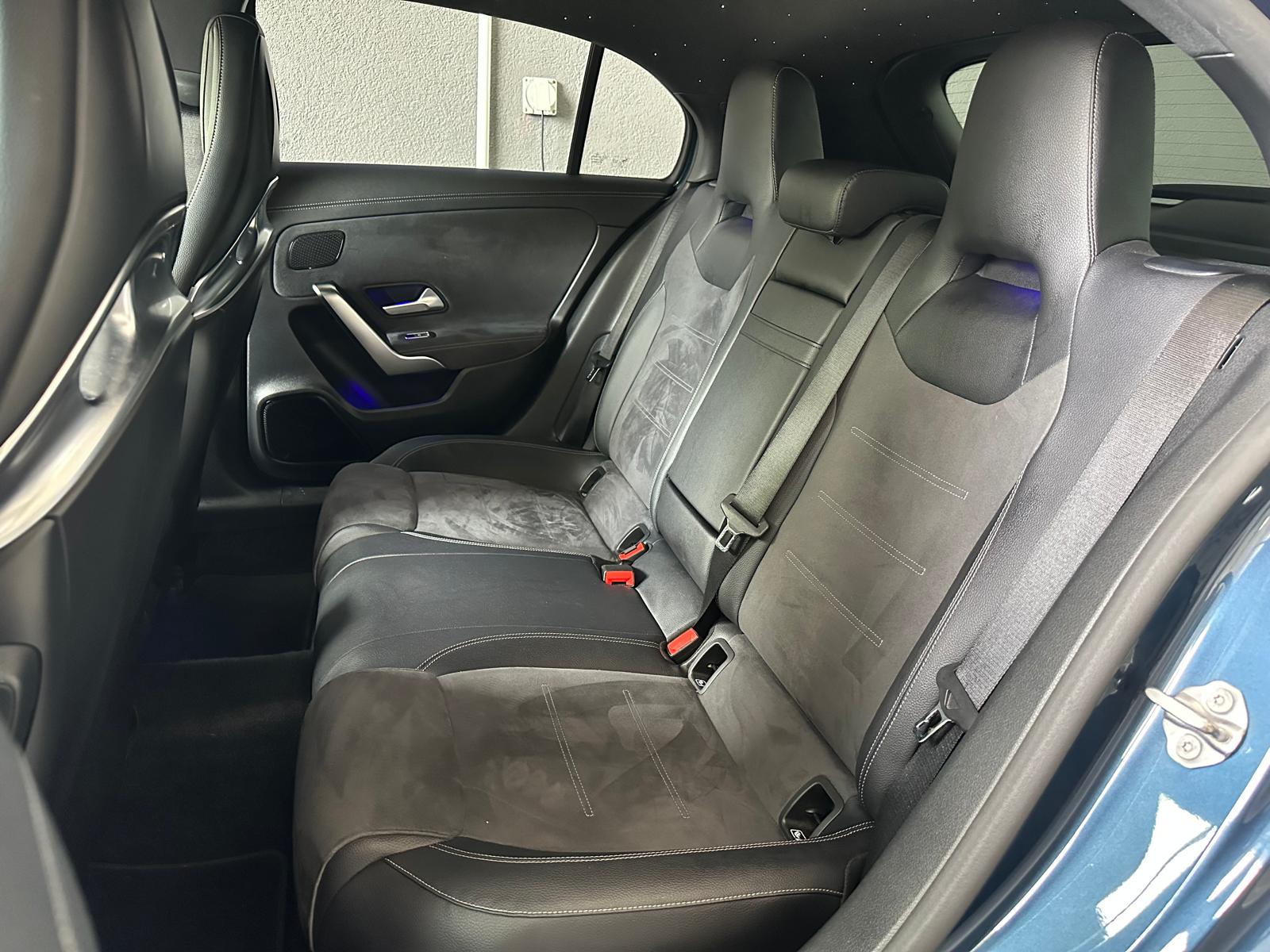 MERCEDES-BENZ A 35 AMG 4Matic Edition 1 Speedshift-image-11