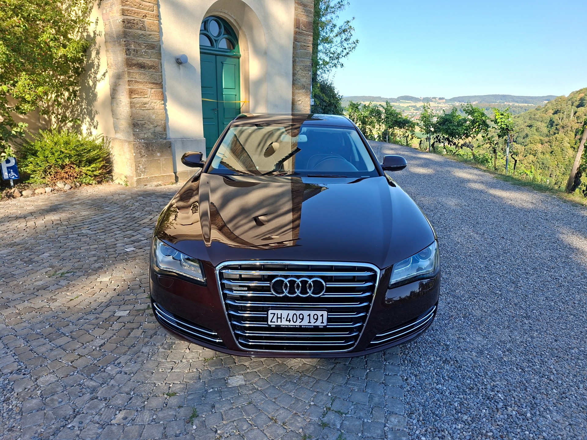 AUDI 4.2 V8 FSI quattro T-Tronic-image-1