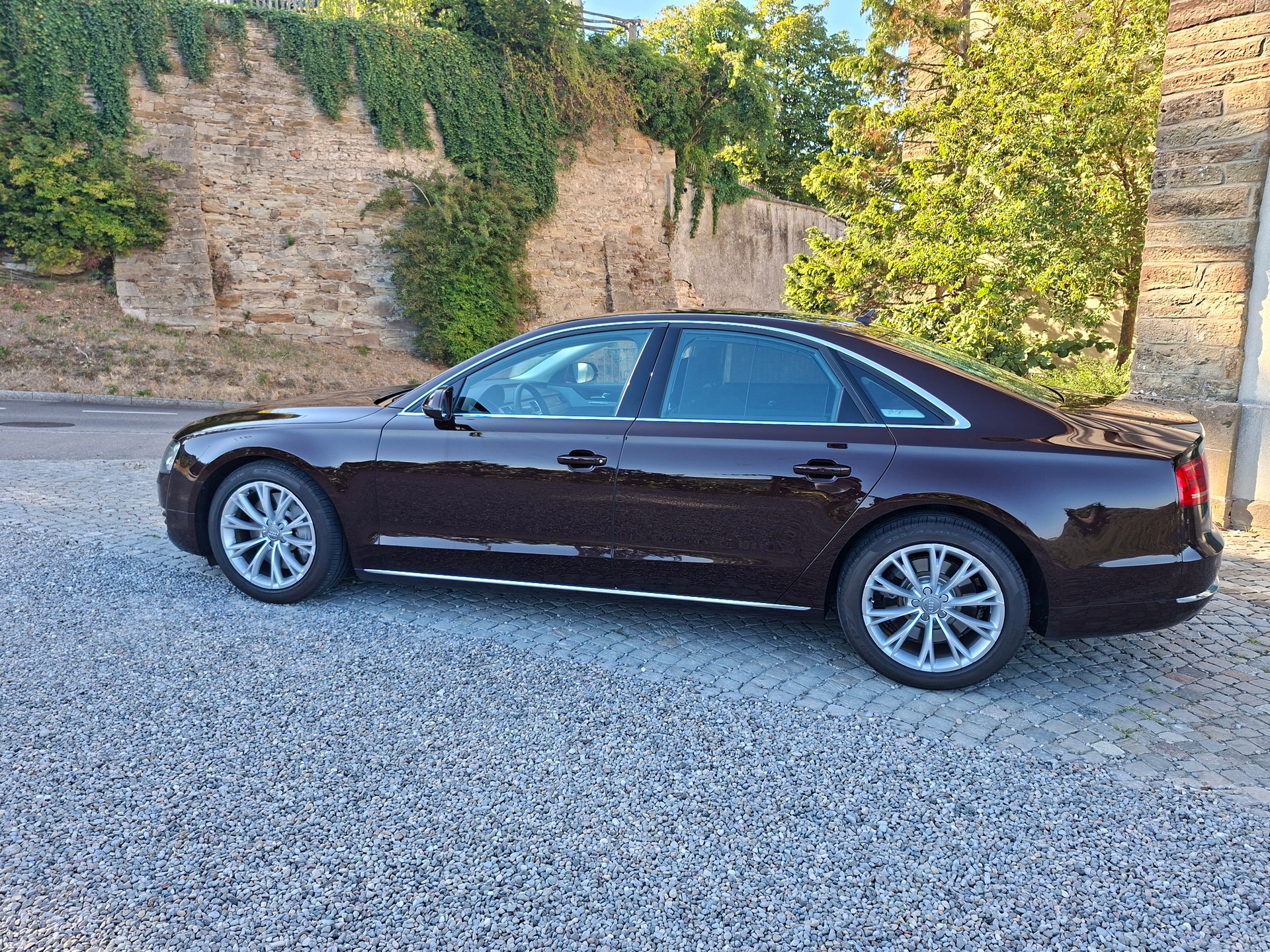 AUDI 4.2 V8 FSI quattro T-Tronic-image-4