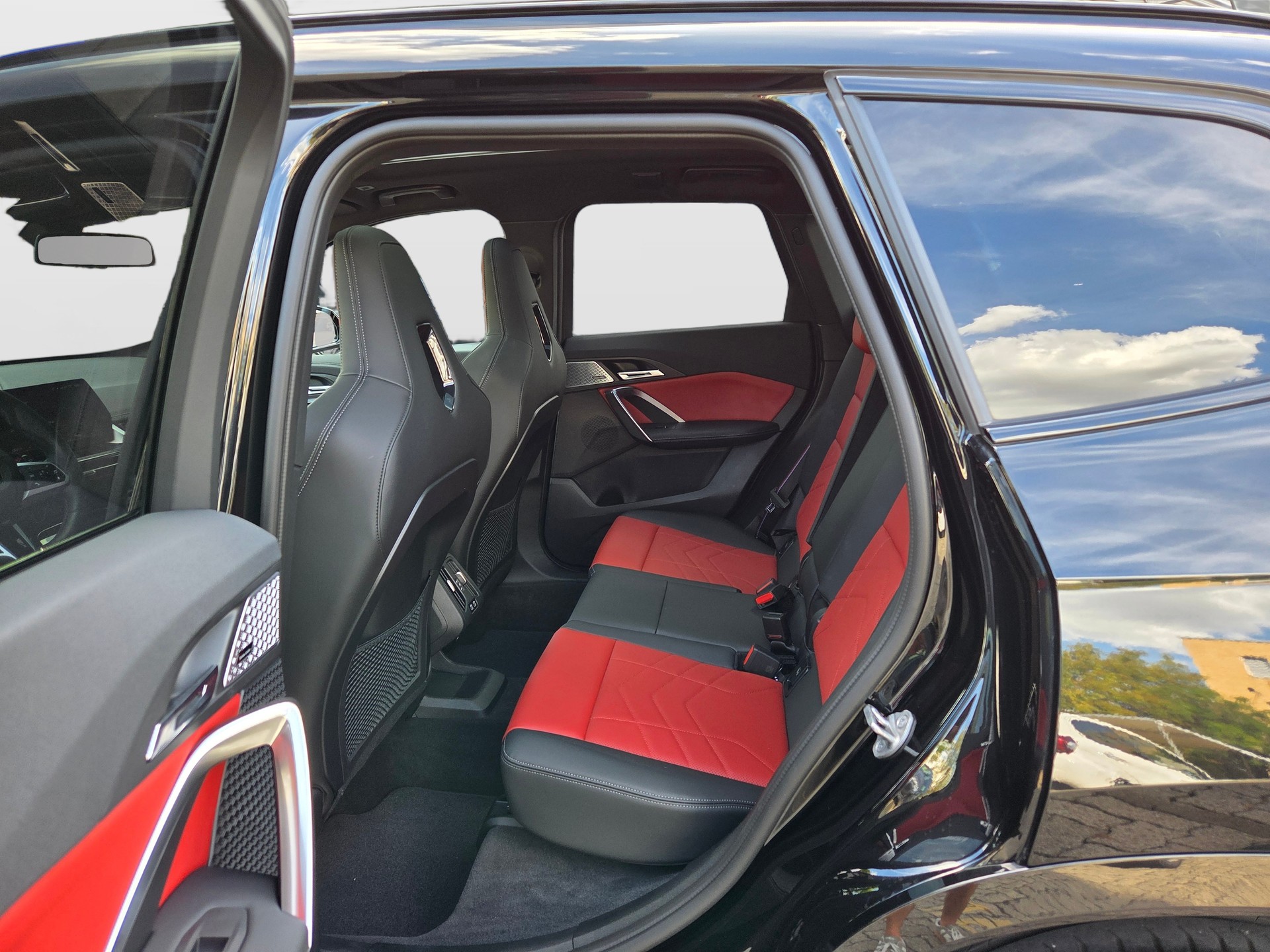 BMW X1 xDrive M35i M Sport Pro-image-12
