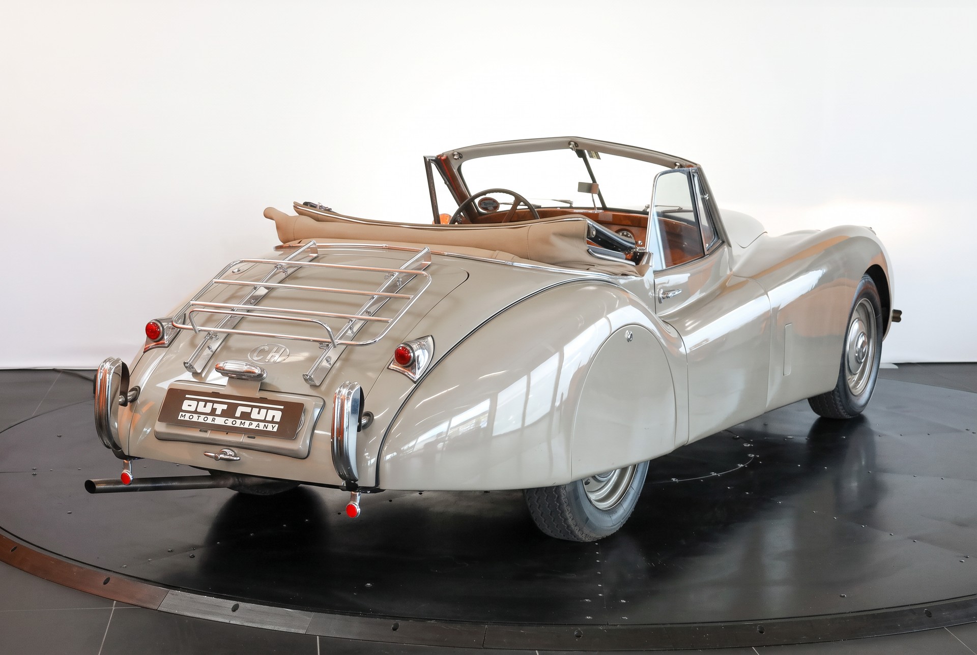 JAGUAR Drophead CoupéJaguar Heritage * Full Eligibility-image-7