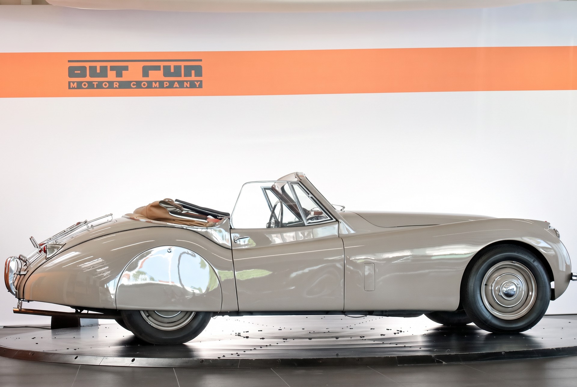 JAGUAR Drophead CoupéJaguar Heritage * Full Eligibility-image-4