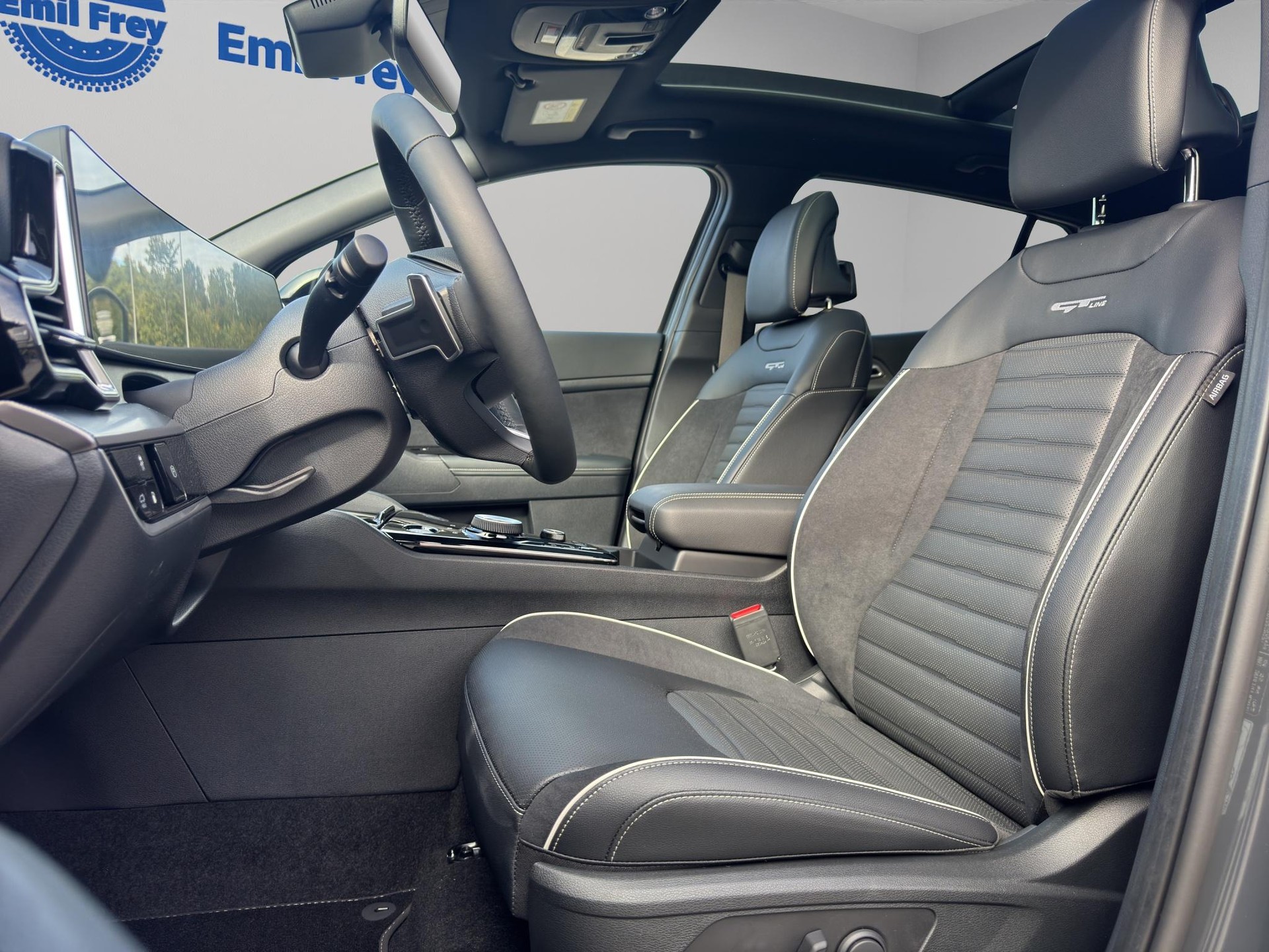 KIA Sportage 1.6 T-GDi PHEV GT-Line-showroom-element-3