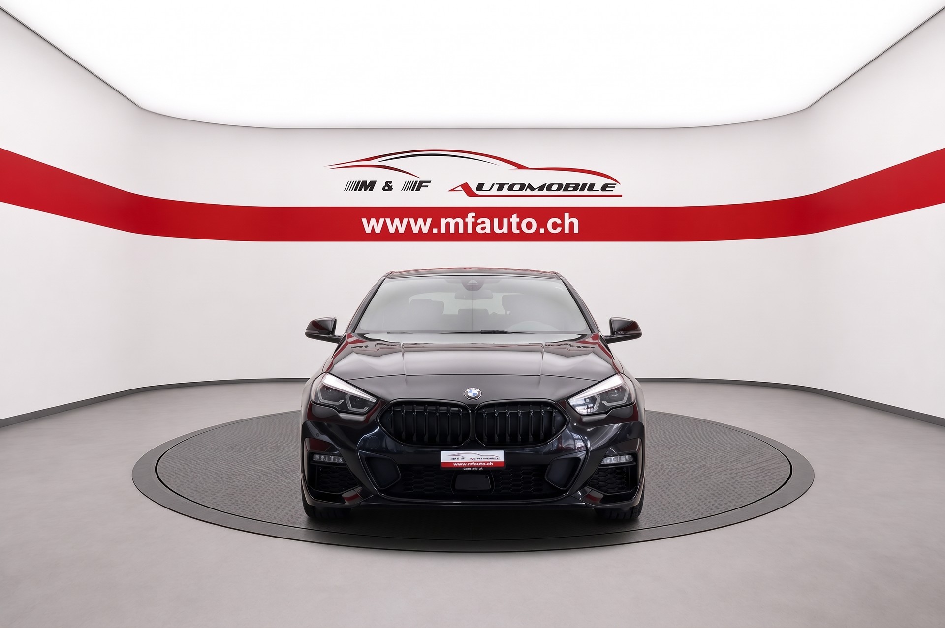 BMW 220d xDrive Gran Coupé-showroom-element-1