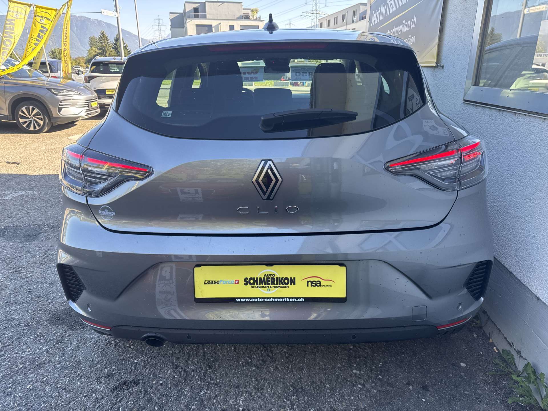 RENAULT Clio 1.5 DCi Evolution 100PS-image-3