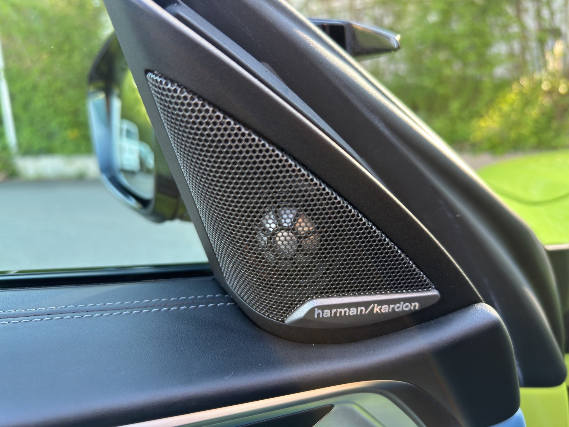 BMW M4 Coupé Competition (CH) INDIVIDUAL M Race Track Paket Carbon-image-21
