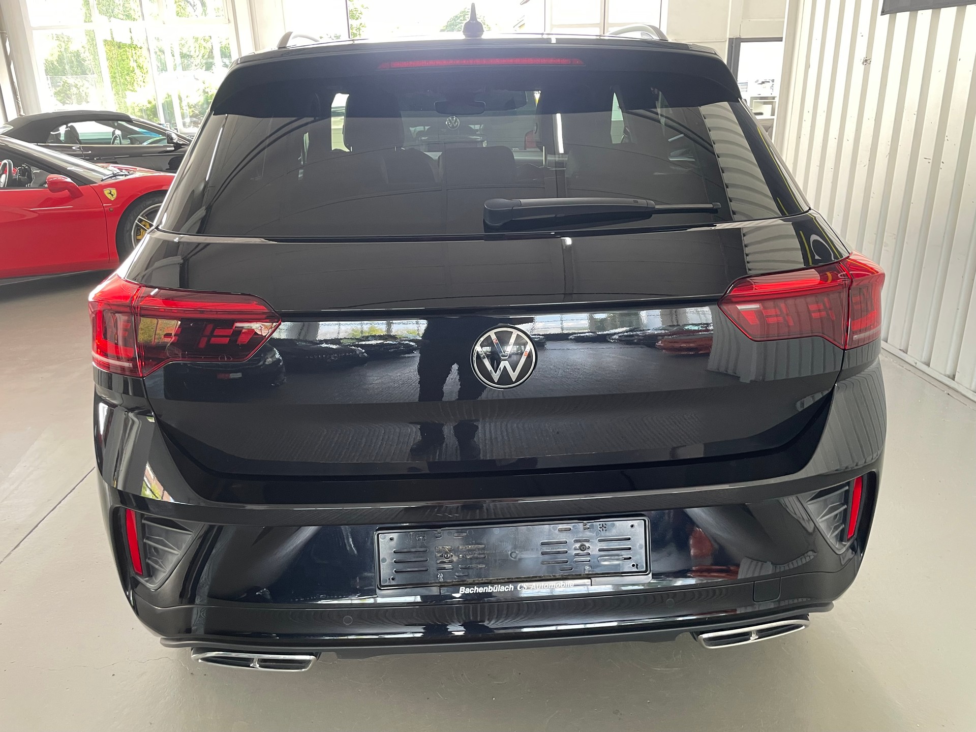 VW T-Roc 2.0 TSI R-Line 4M-image-4