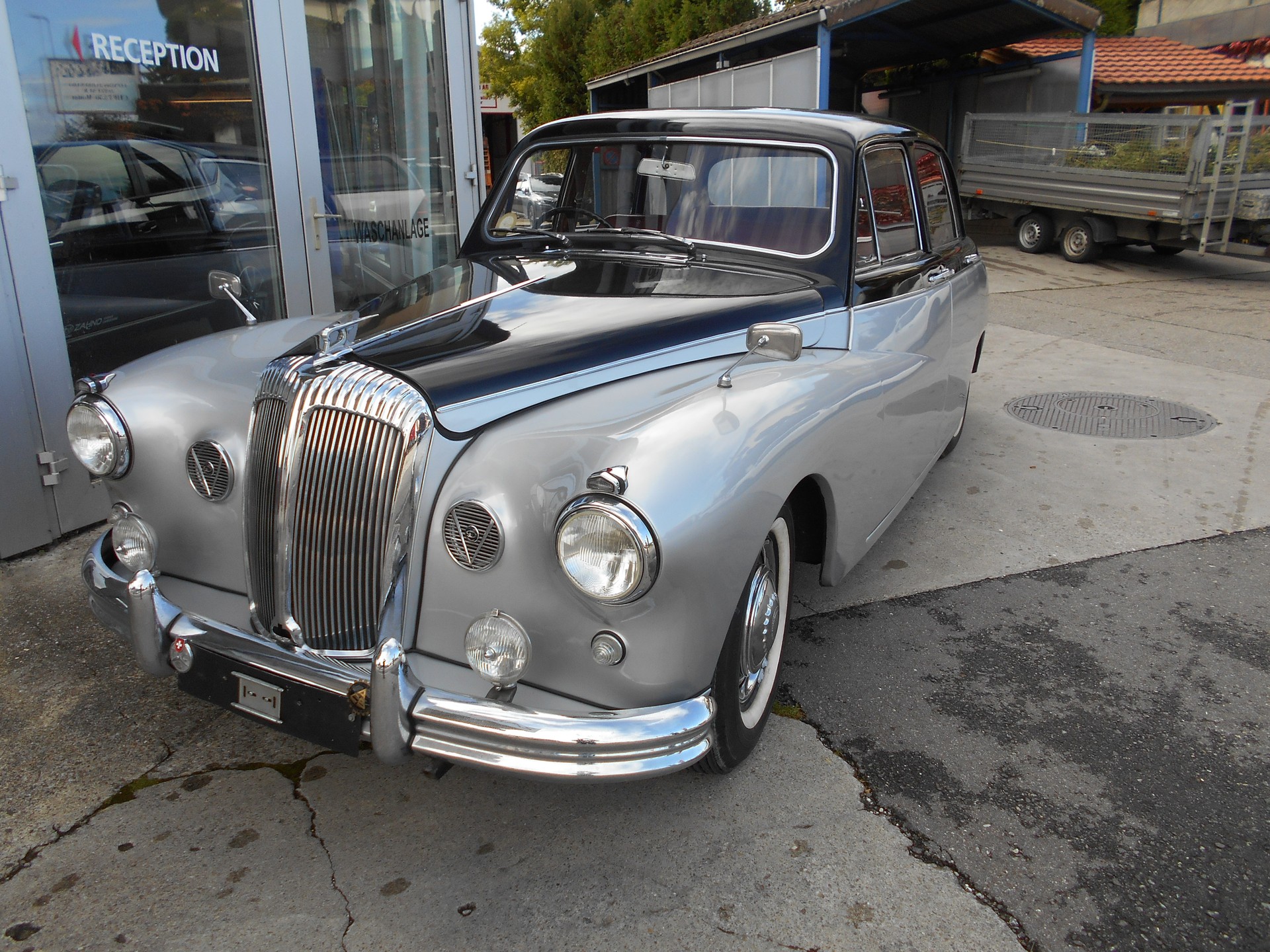 DAIMLER Majestic Major Saloon-image-2