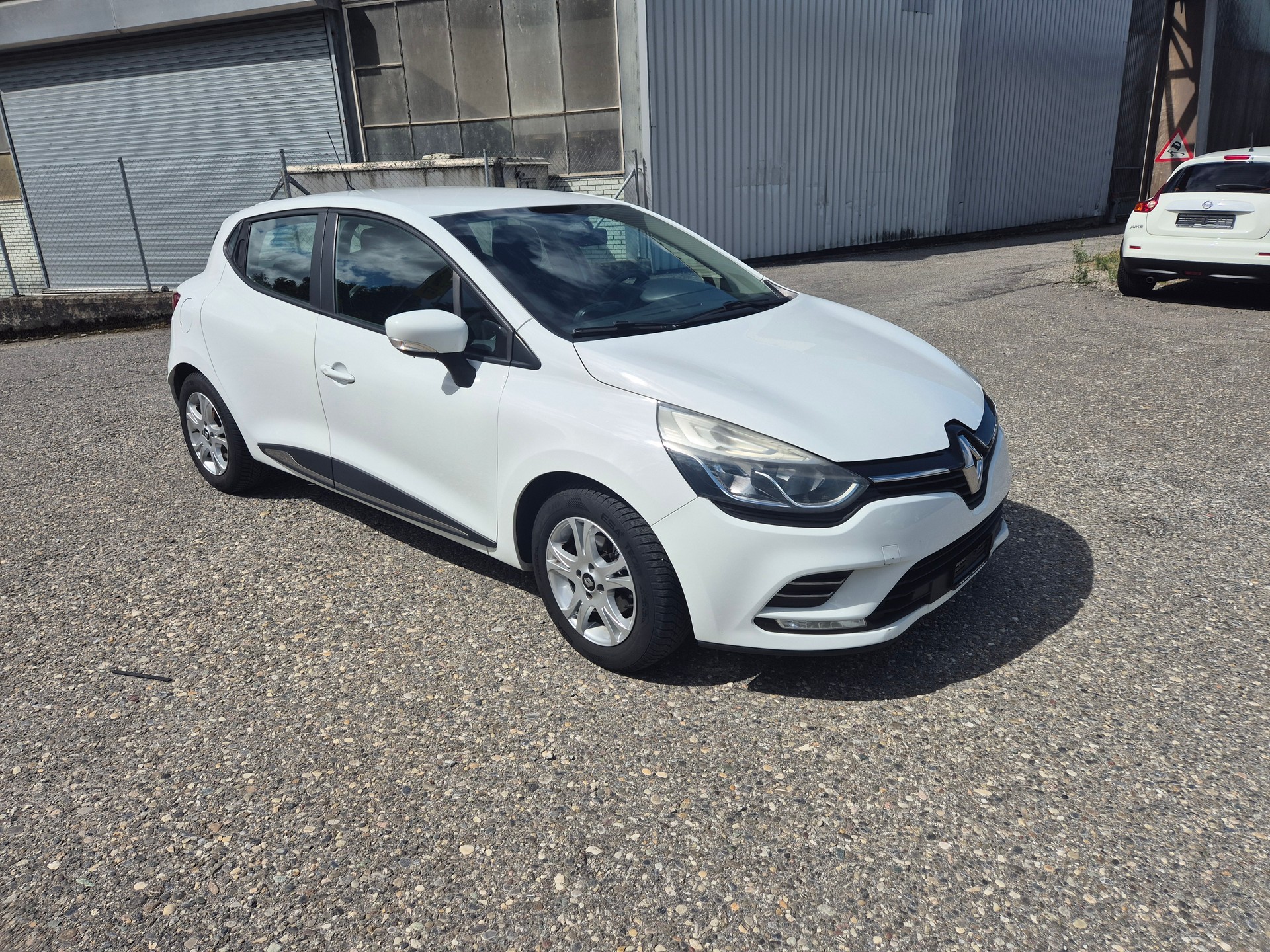 RENAULT Clio 0.9 12V Intens-image-3