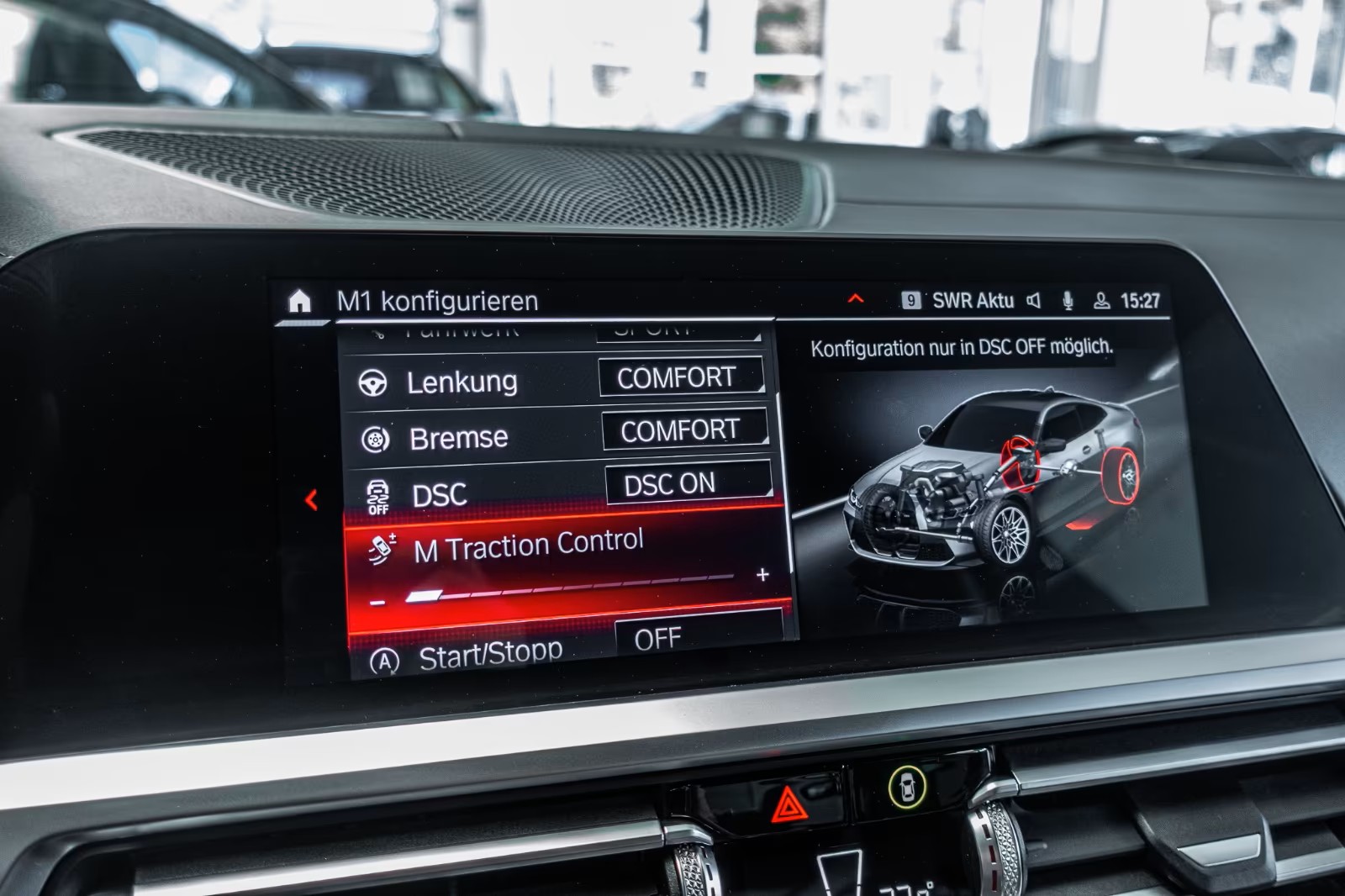 BMW M4 Coupé Comp. Schalensitze-image-12