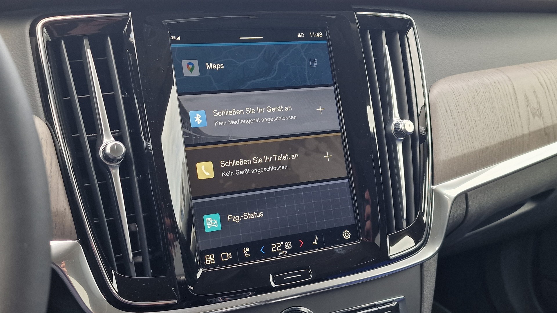 VOLVO S90 2.0 T8 TE Ultimate Dark eAWD-image-9