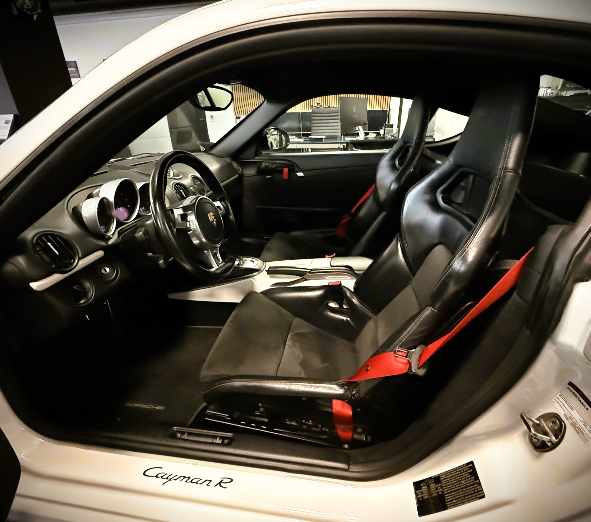 PORSCHE Cayman R 3.4 PDK-image-16