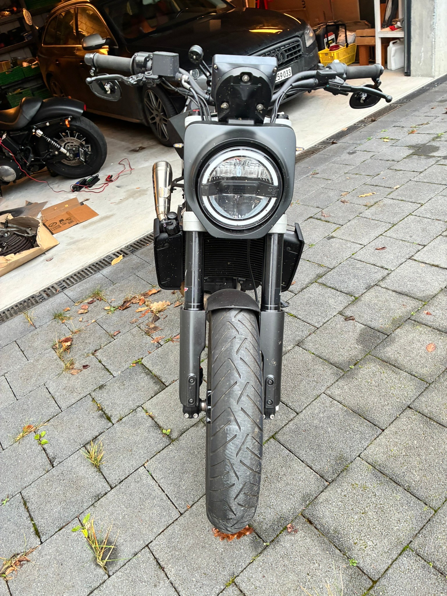 HUSQVARNA Svartpilen 701-image-3