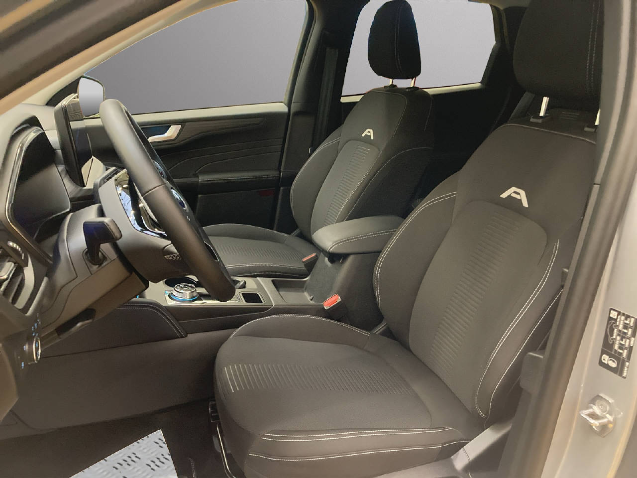 FORD Kuga 2.5 PHEV 242 PS Active-image-4