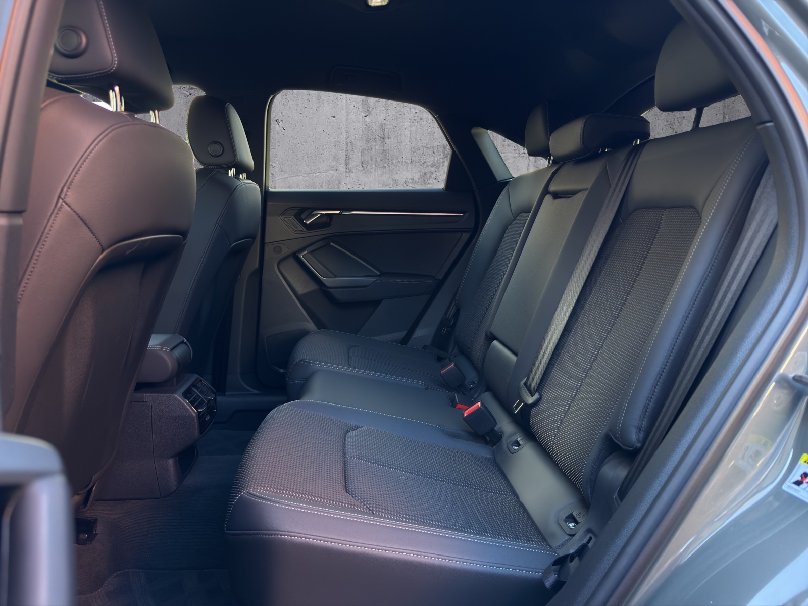 AUDI Q3 Sportback 40 TFSI S line quattro S-tronic *CH-Fahrzeug*-image-10