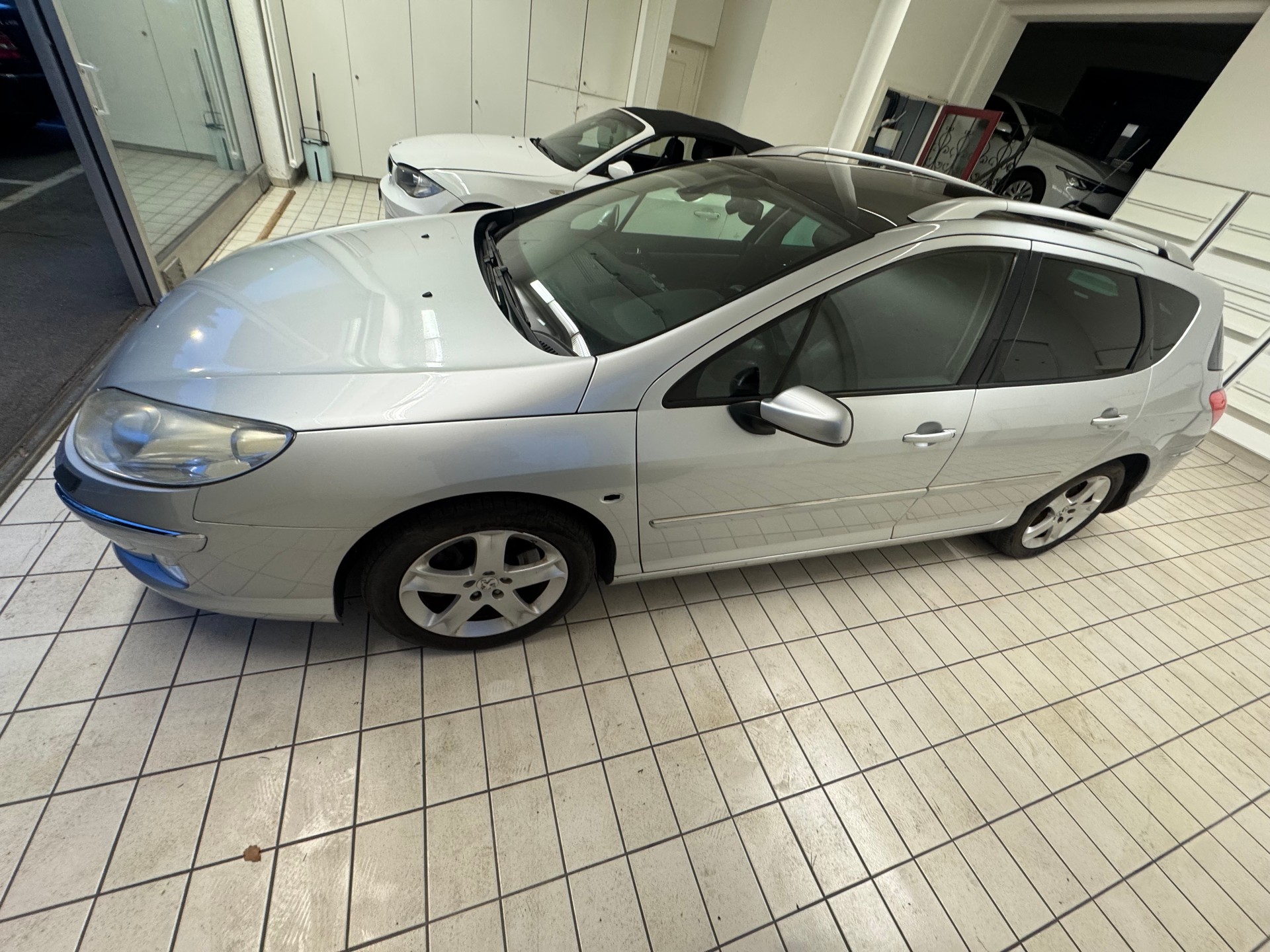PEUGEOT 407 SW 3.0 SV Platinium Edition Automatic-image-3