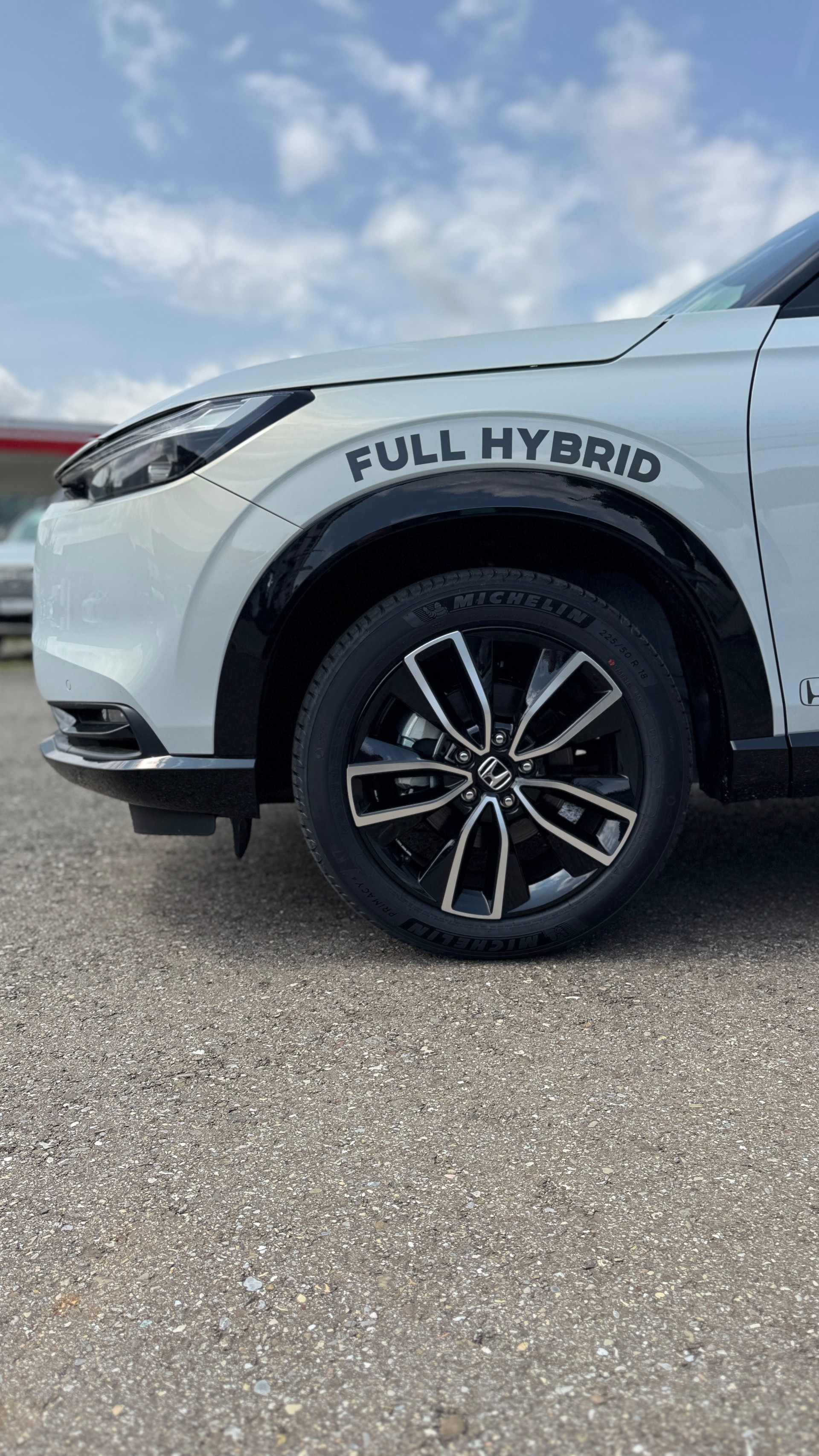 HONDA HR-V e:HEV 1.5l Advance 1.9% Leasing Aktion unschlagbar mit 8 Jahren Garantie-showroom-element-1