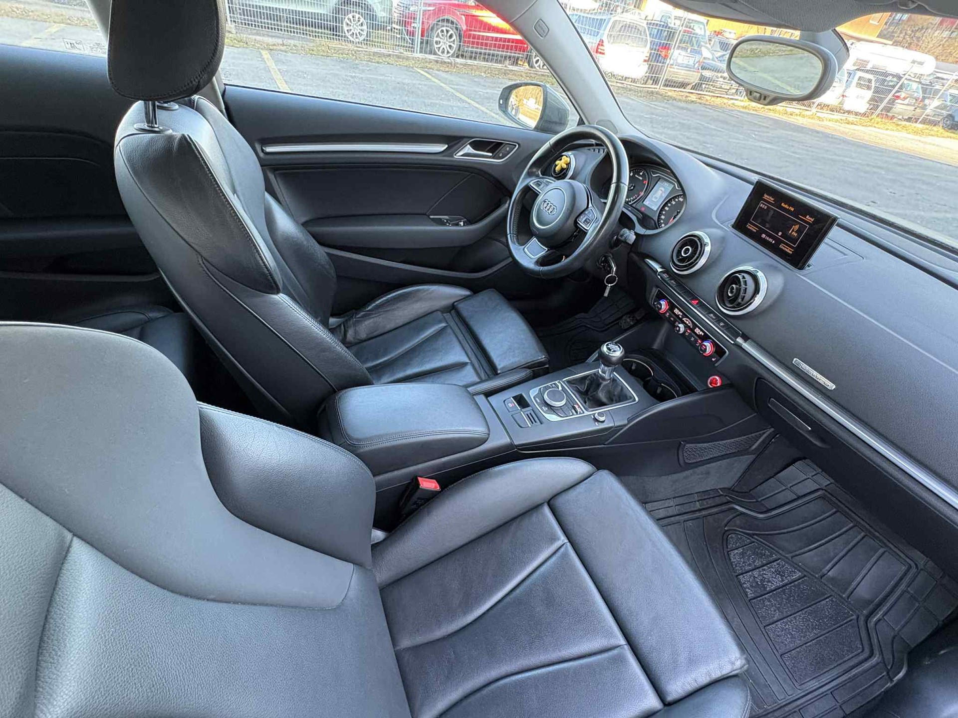 AUDI A3 2.0 TDI Ambition quattro-image-9