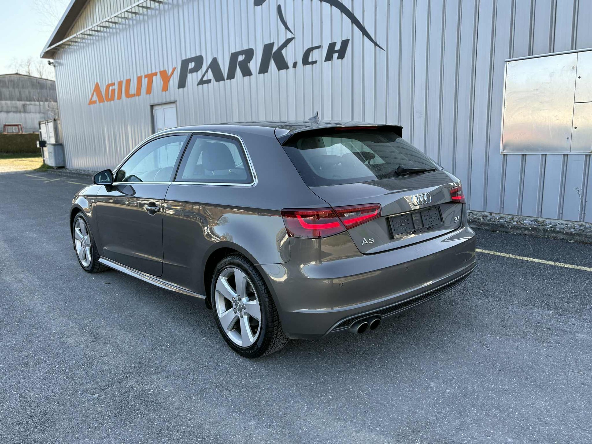 AUDI A3 2.0 TDI Ambition quattro-image-6