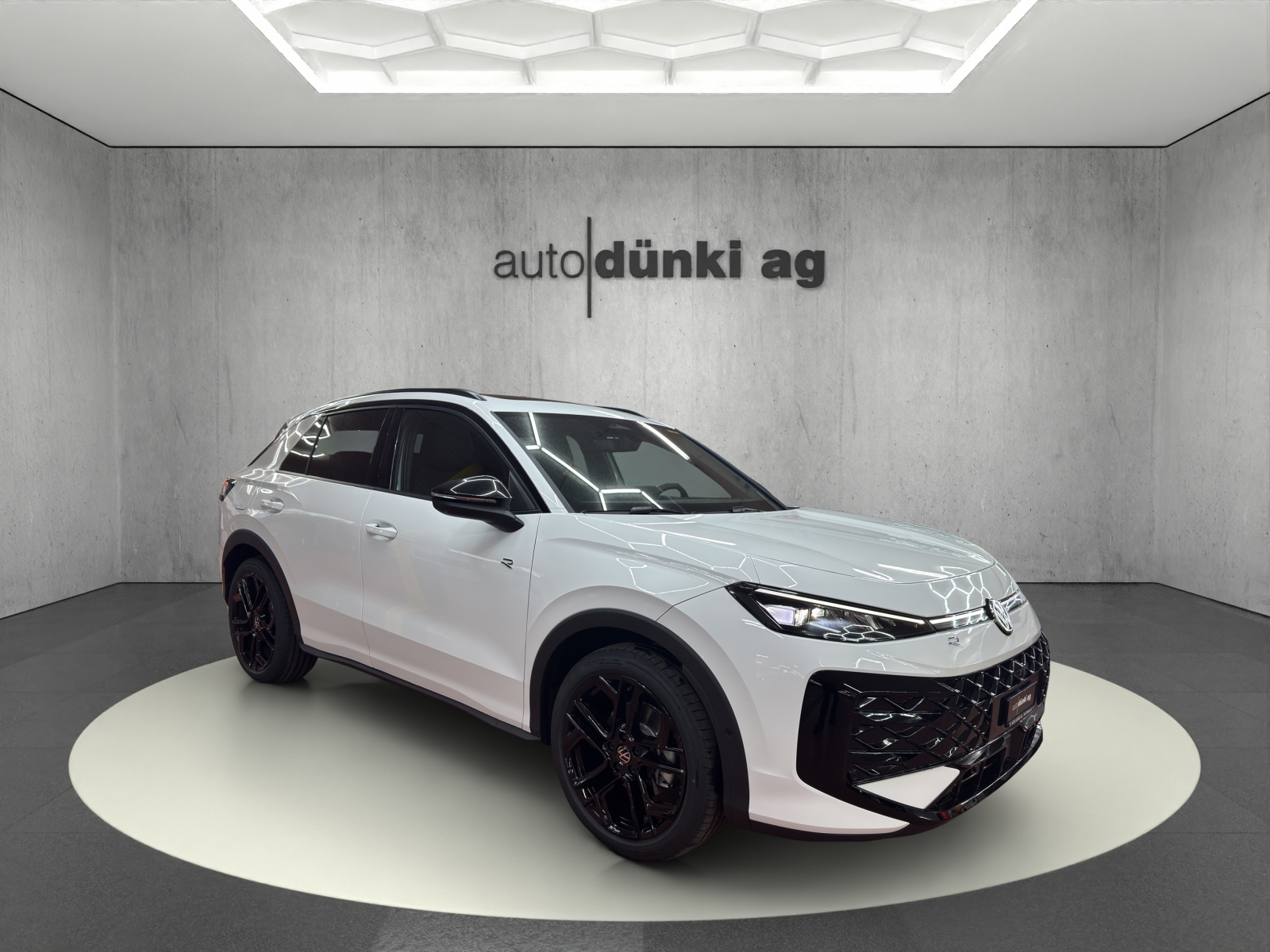 VW T-Roc 1.5 eTSI mHEV R-Line DSG-image-5