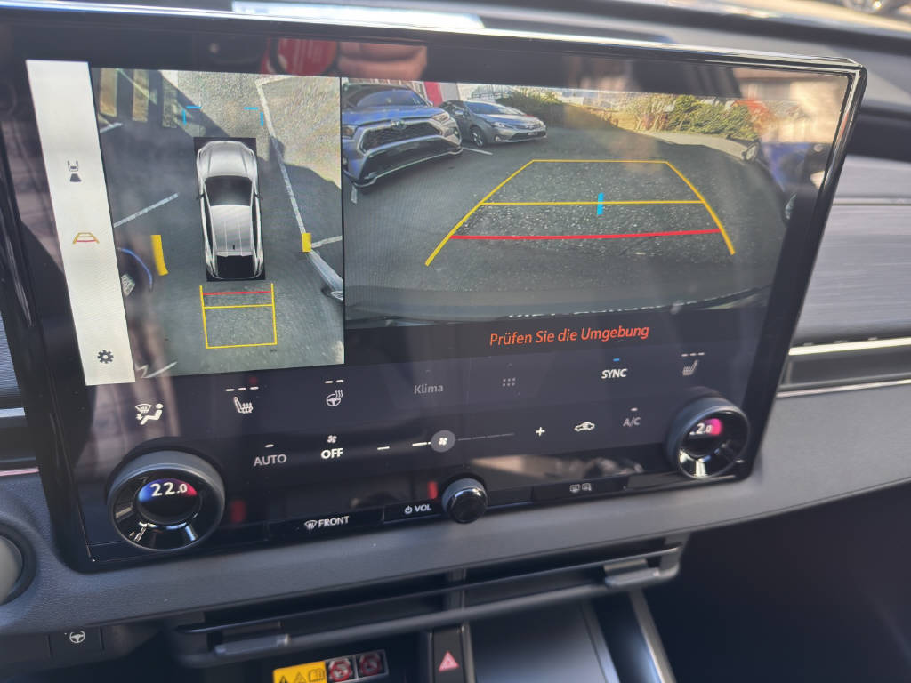 TOYOTA C-HR+ Premium AWD-image-10