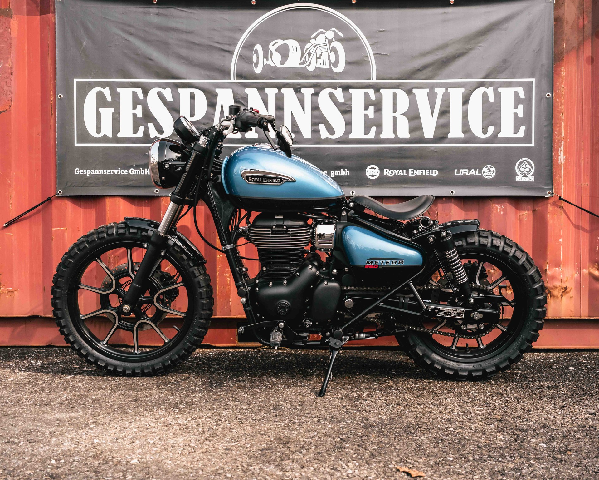 ROYAL ENFIELD Meteor Supernova-image-1
