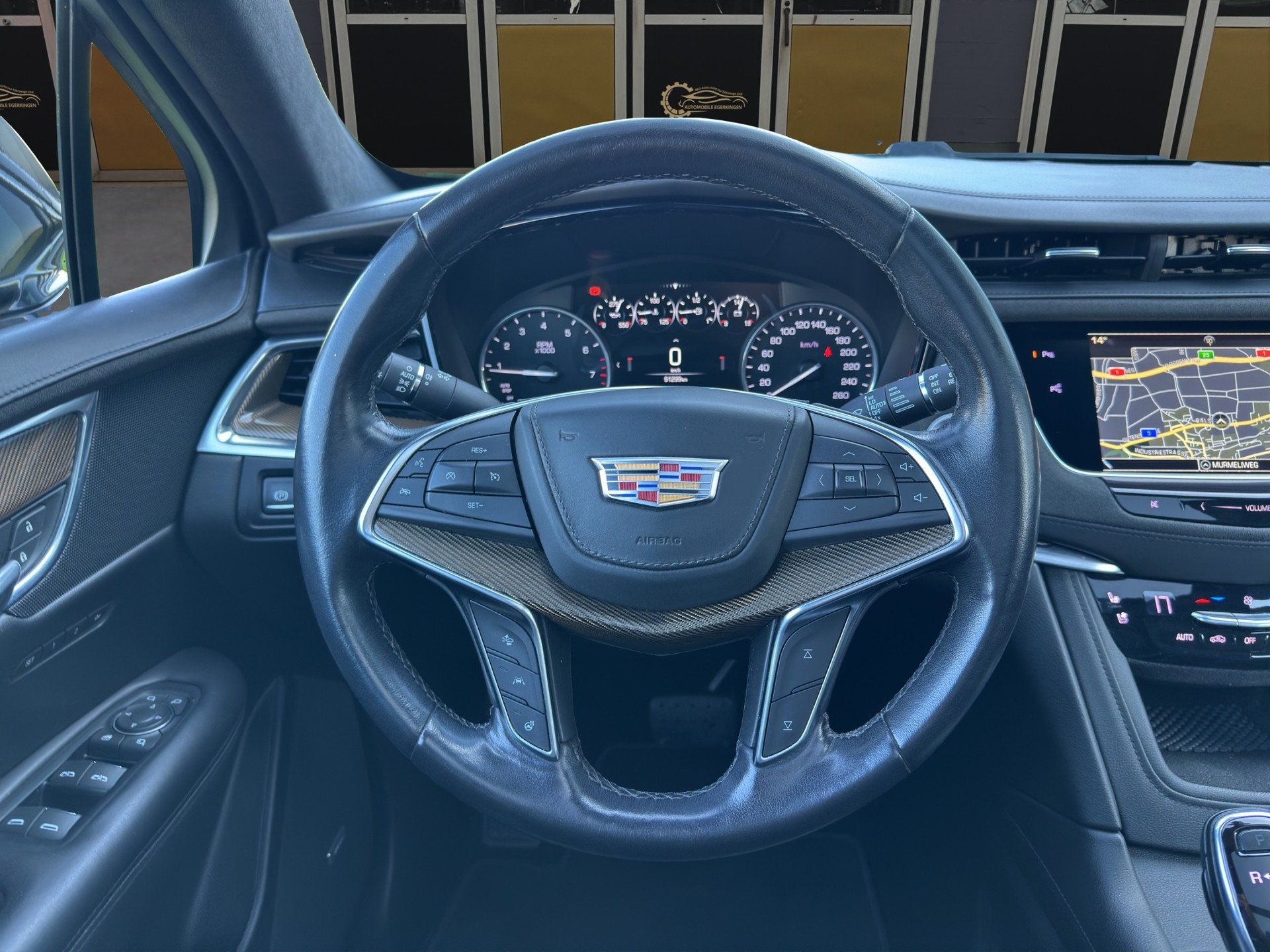 CADILLAC XT5 3.6 V6 Platinum AWD-image-11