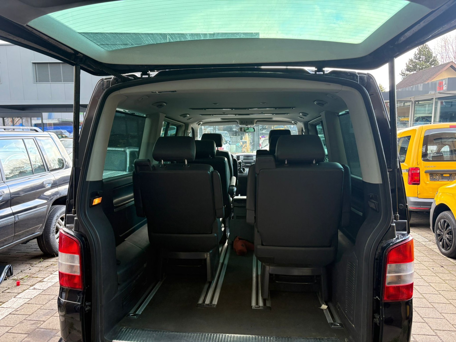 VW T5 Multivan Highline 2.5 TDI 4M-image-9
