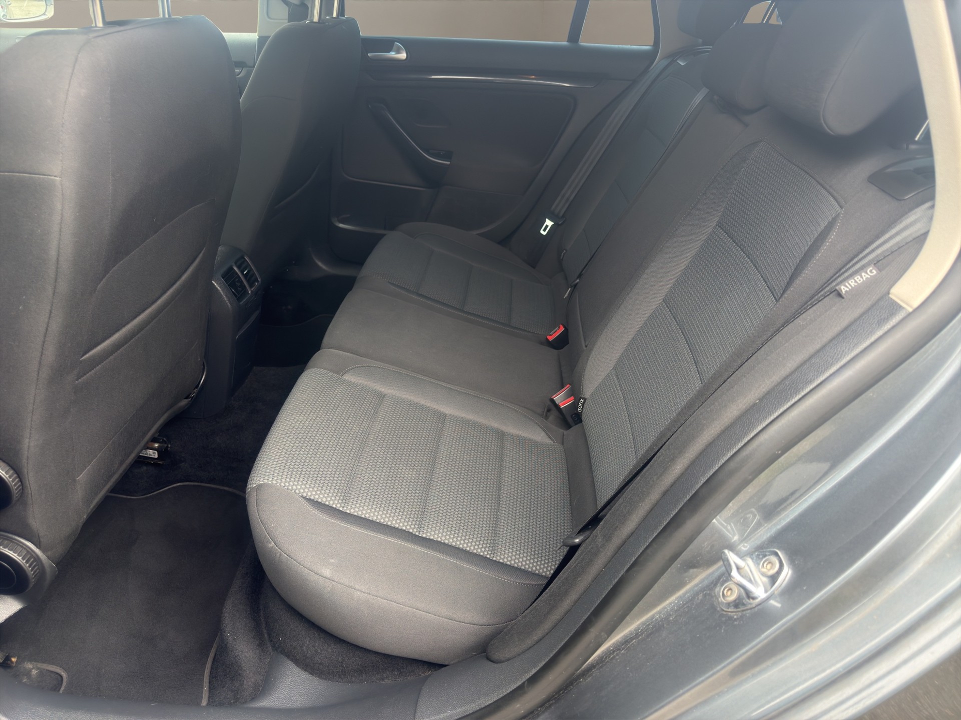 VW Golf Variant 1.6 TDI Trendline DSG-image-11