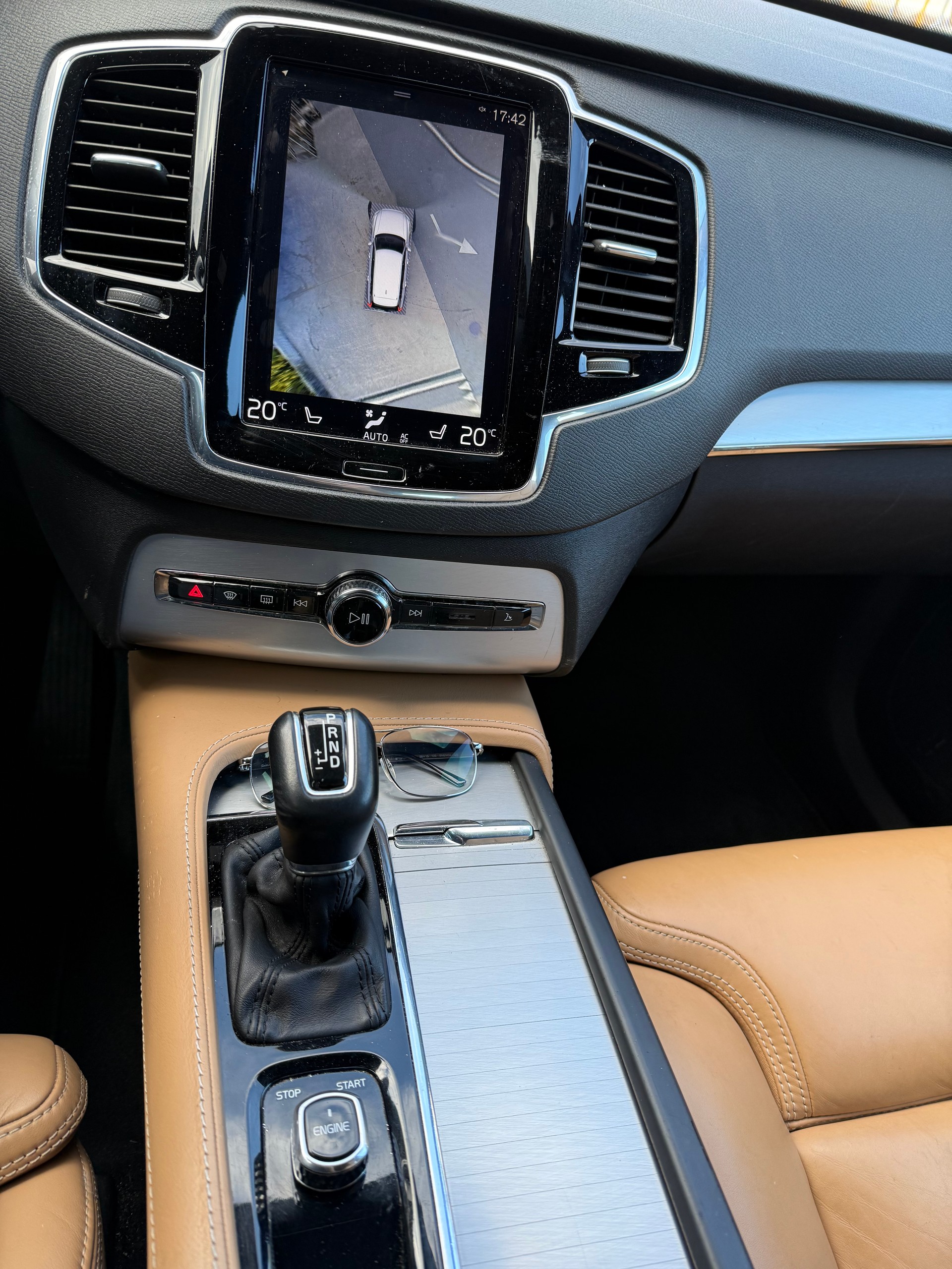 VOLVO XC90 D5 AWD Kinetic Geartronic-image-8
