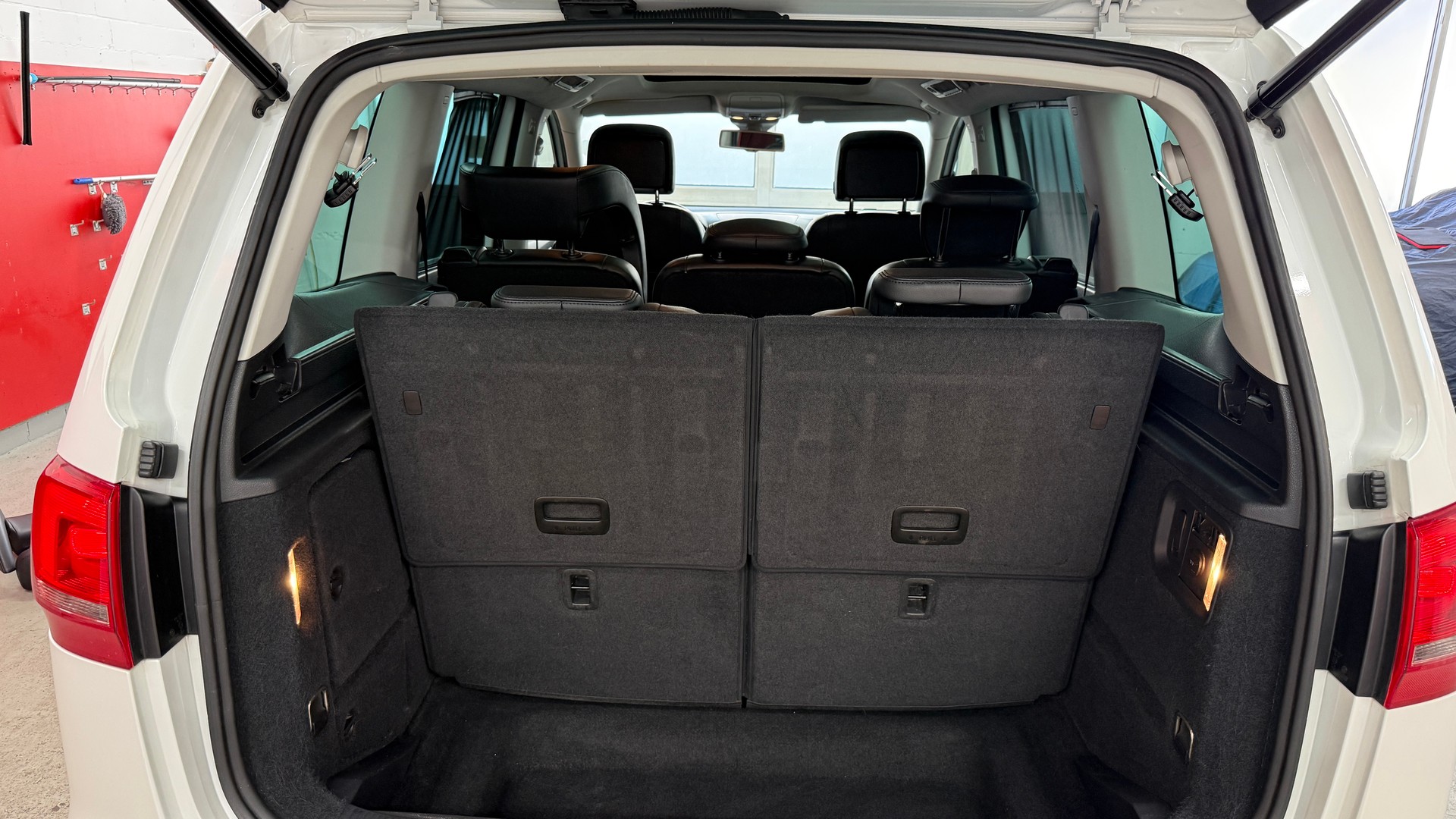 VW Sharan 2.0 TDI BlueMotion Technology Highline DSG, friach ab MFK & Service, 8fach Berädert, 7 Plätze, DAB, BT, Leder, Garantie-image-19