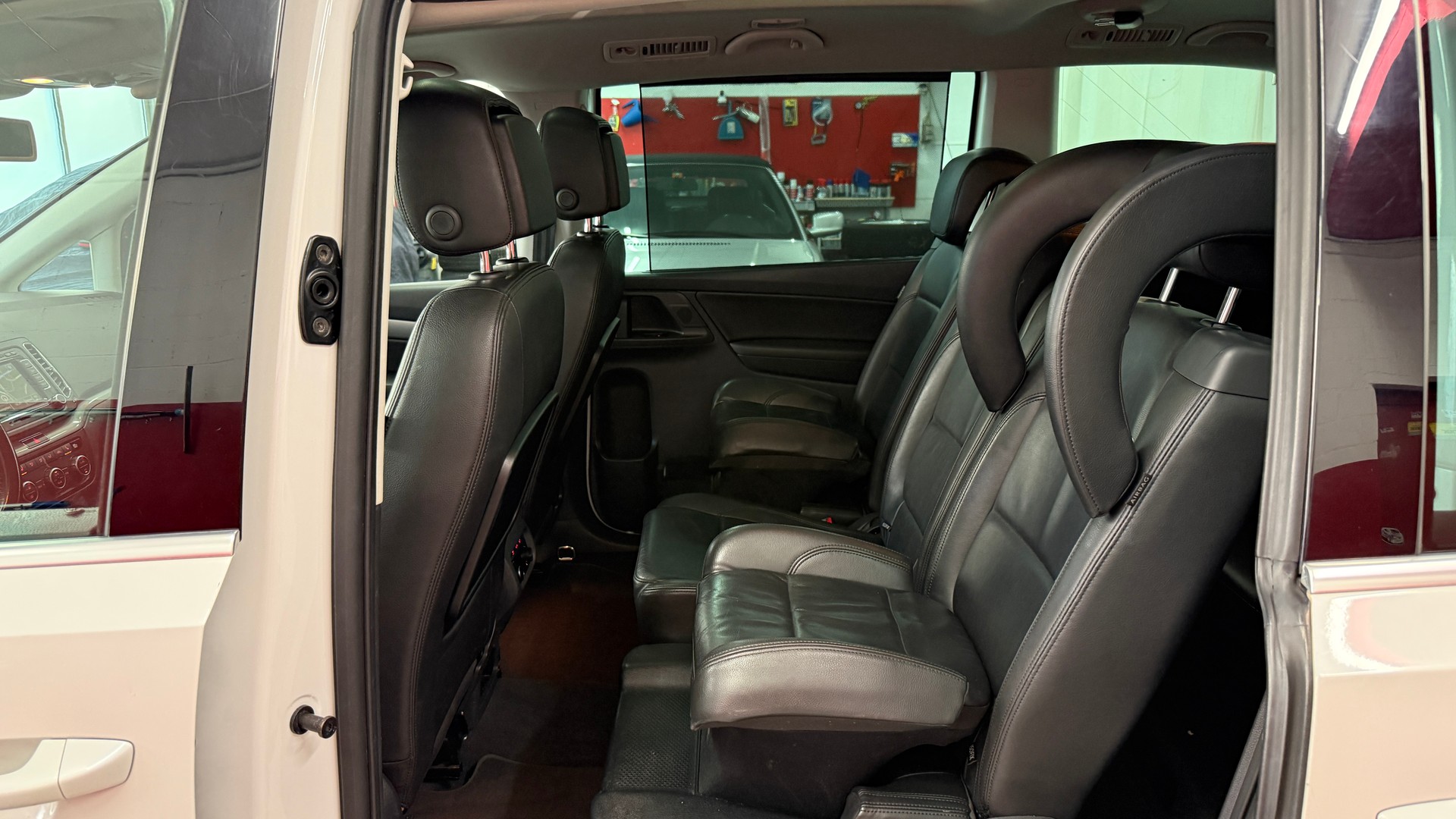 VW Sharan 2.0 TDI BlueMotion Technology Highline DSG, friach ab MFK & Service, 8fach Berädert, 7 Plätze, DAB, BT, Leder, Garantie-image-14