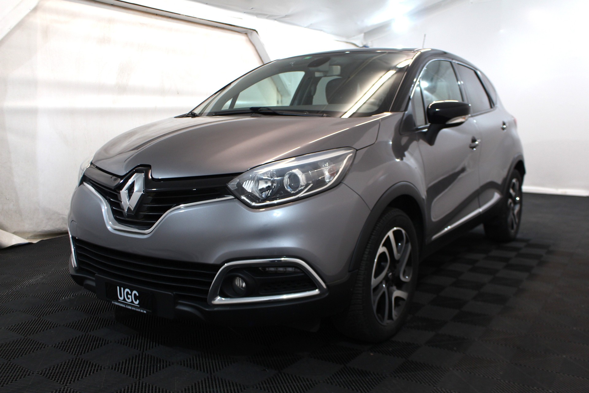 RENAULT Captur 1.5 dCi Privilege S/S-showroom-element-2