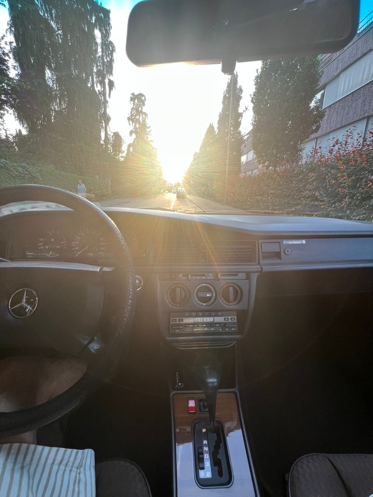 MERCEDES-BENZ 190 E 2.6-image-8