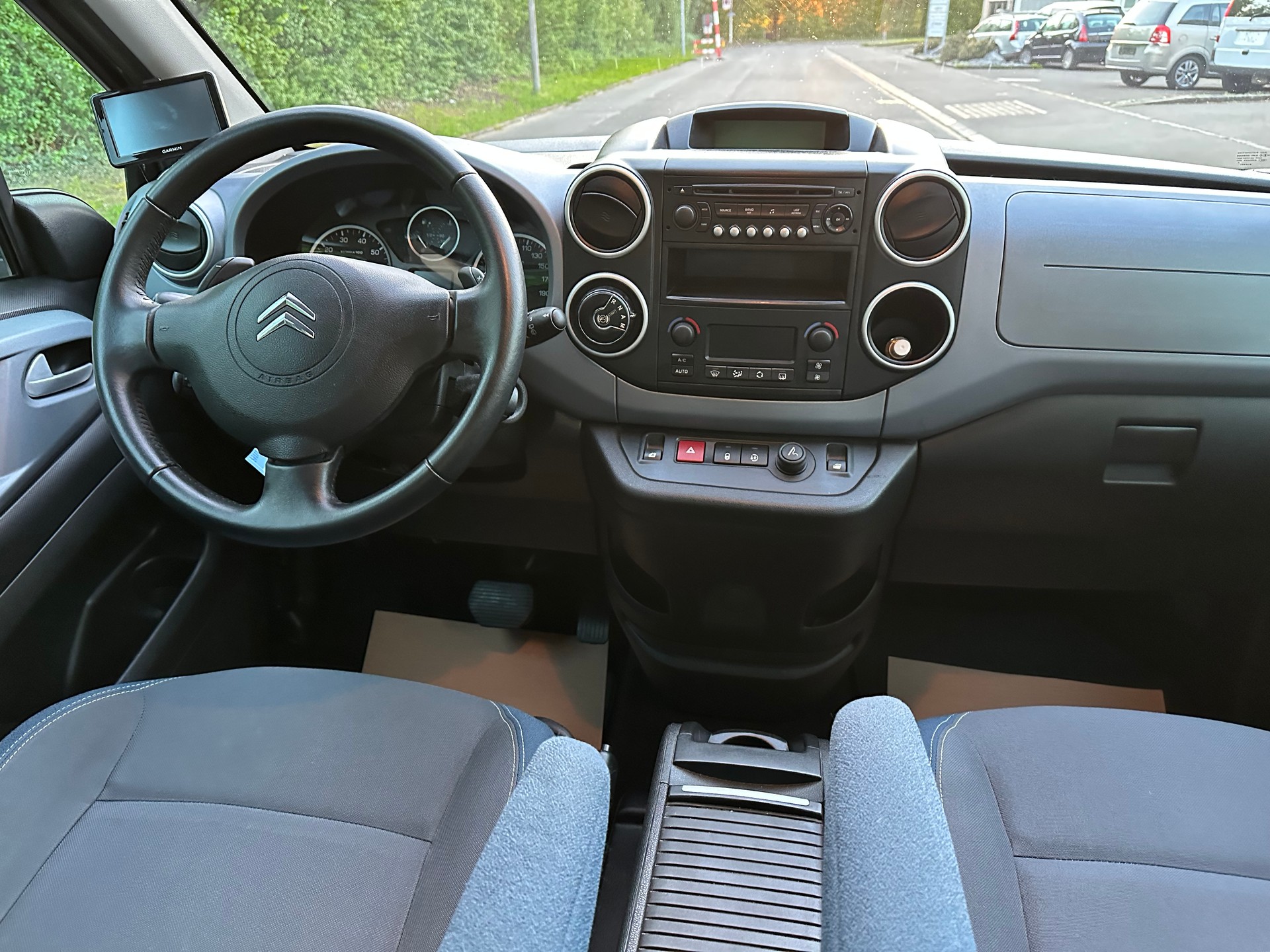 CITROEN Berlingo 1.6 e-HDi Multispace BMP6-image-14