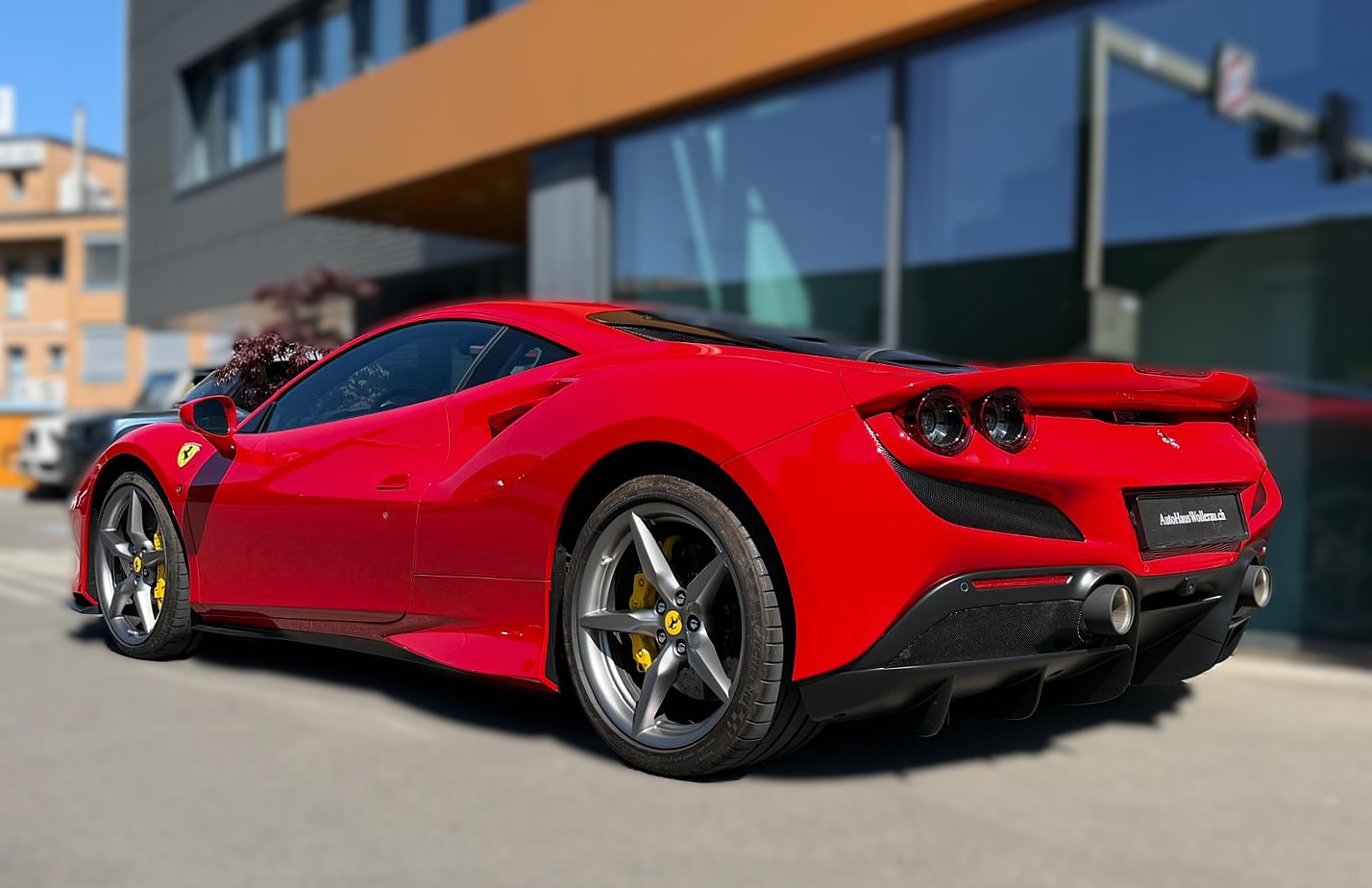 FERRARI F8 Tributo 3.9 Turbo-showroom-element-1