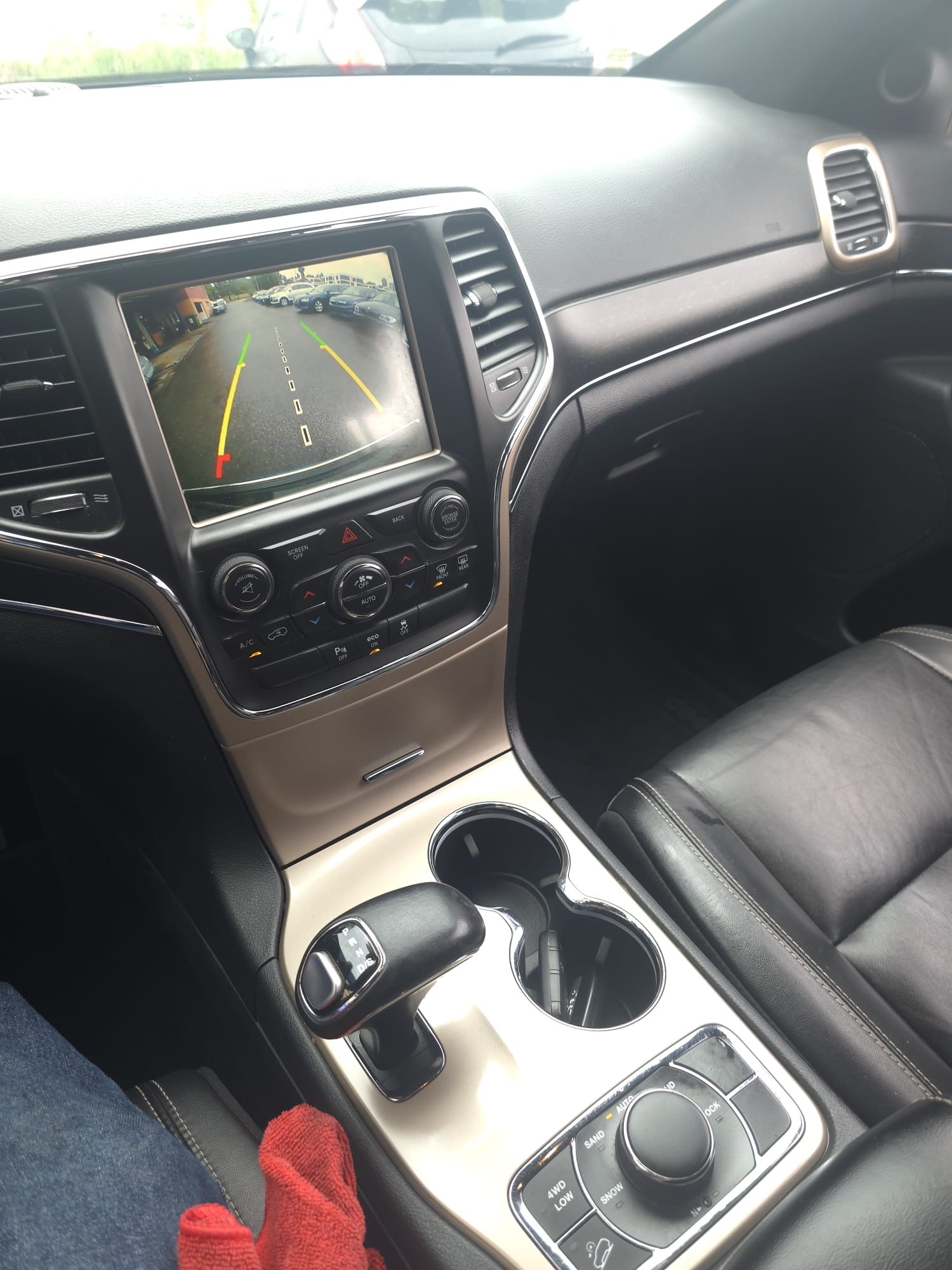 JEEP Grand Cherokee 3.0 CRD Limited Automatic-image-9