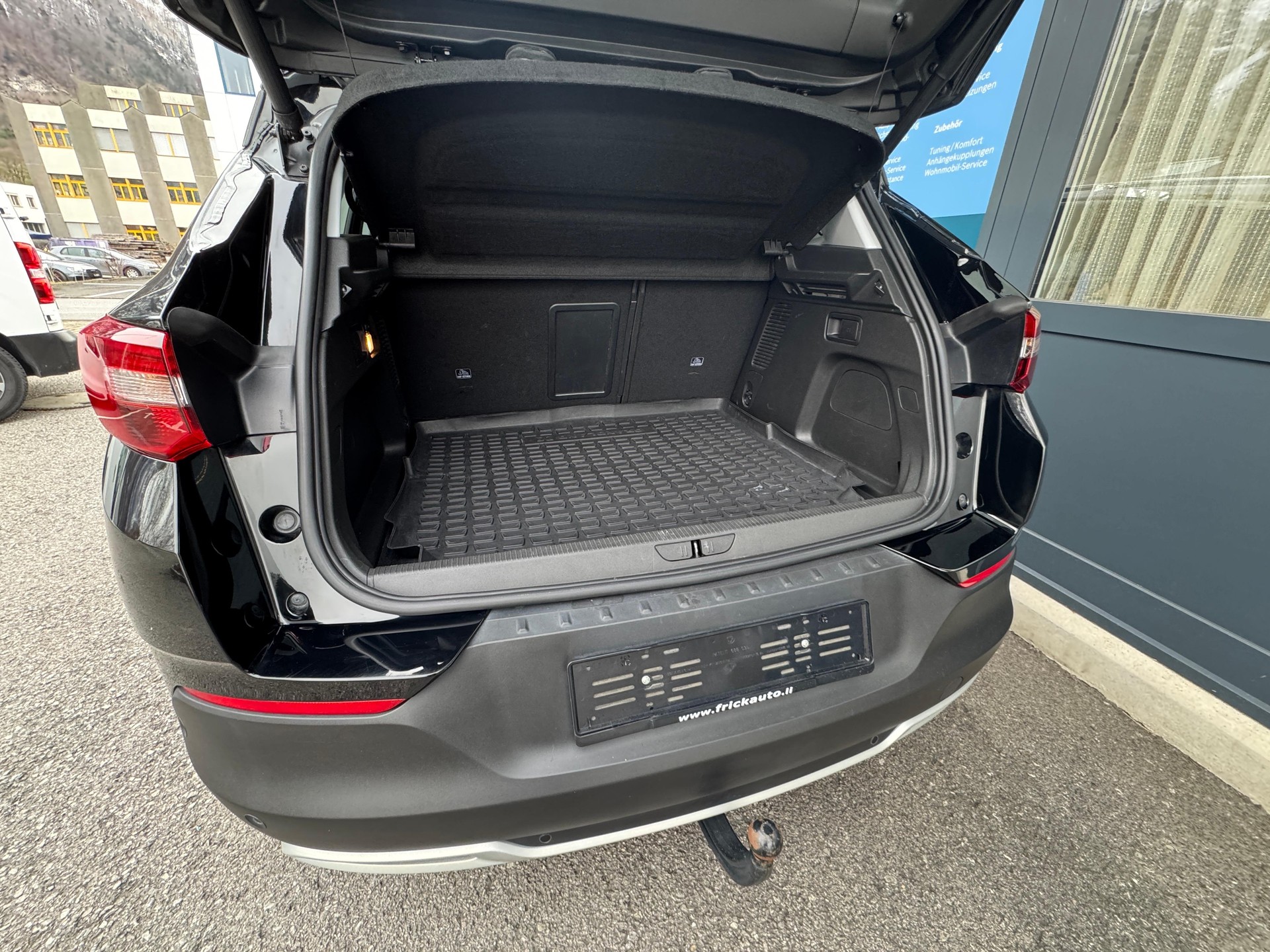 OPEL Grandland X 1.6Turbo 4x4 PHEV Ultimate-image-4