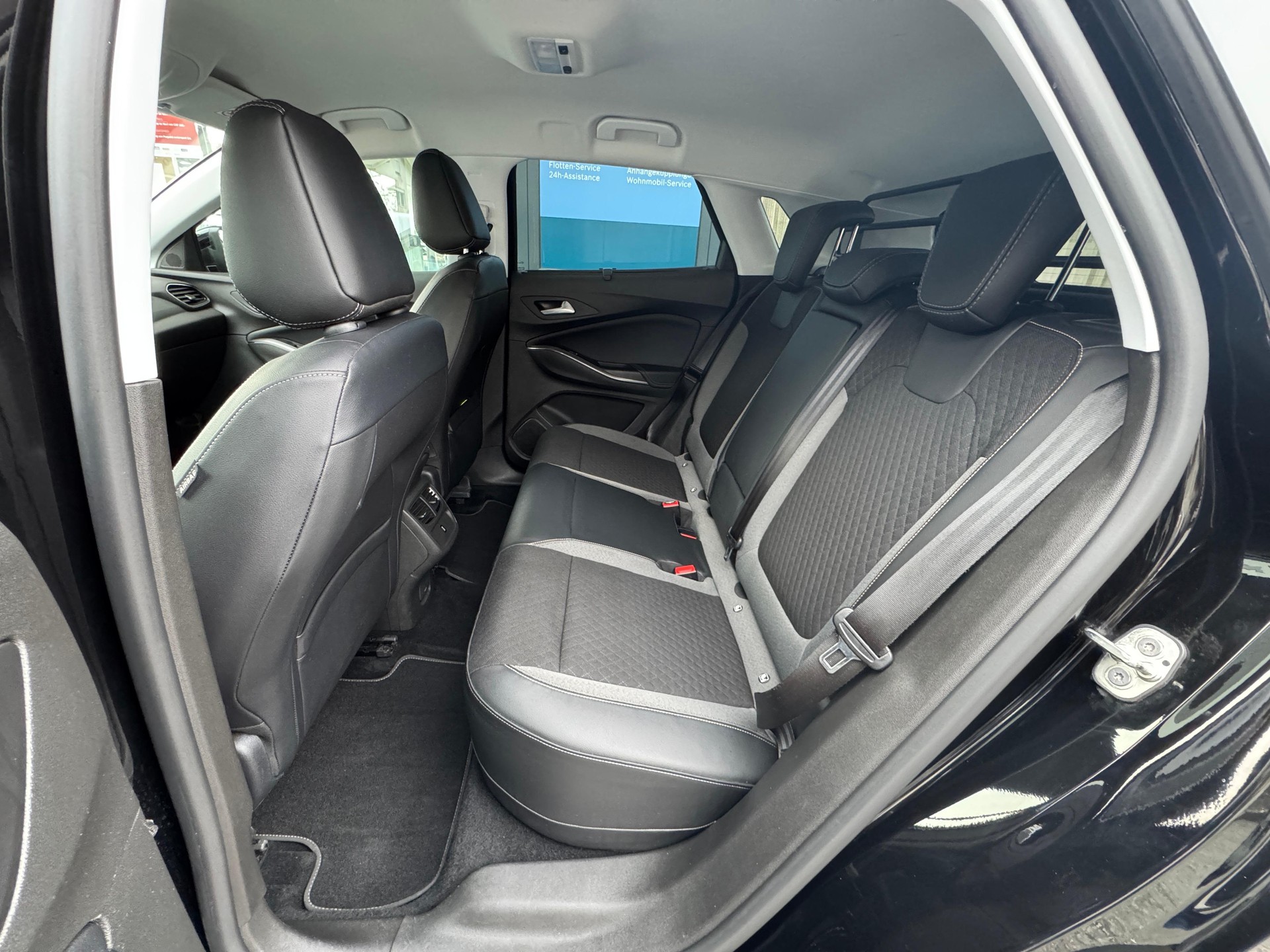OPEL Grandland X 1.6Turbo 4x4 PHEV Ultimate-image-7