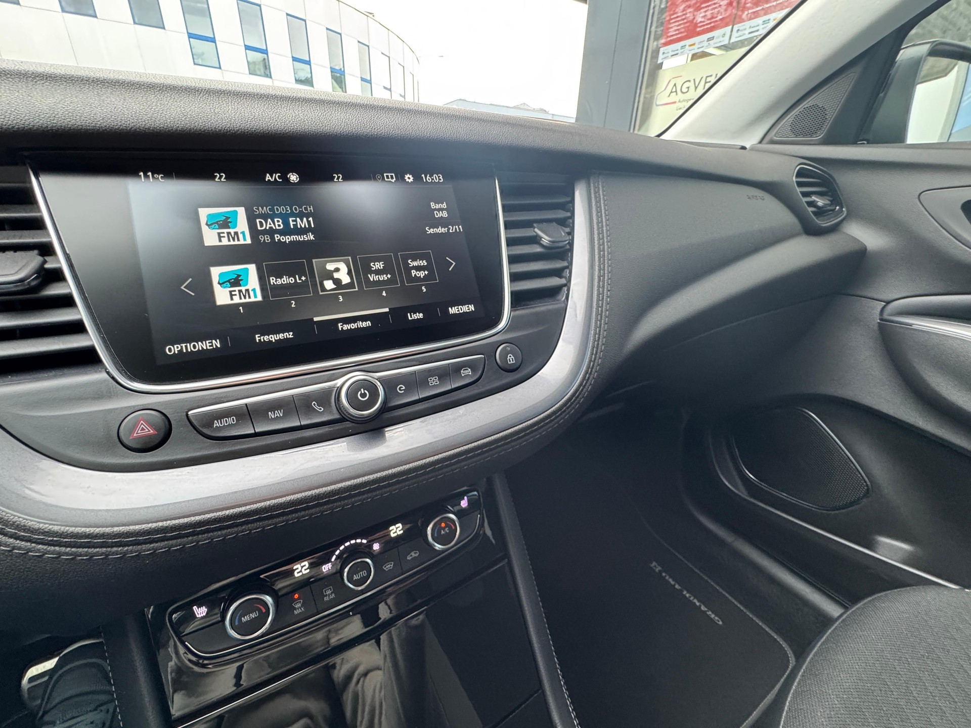 OPEL Grandland X 1.6Turbo 4x4 PHEV Ultimate-image-10