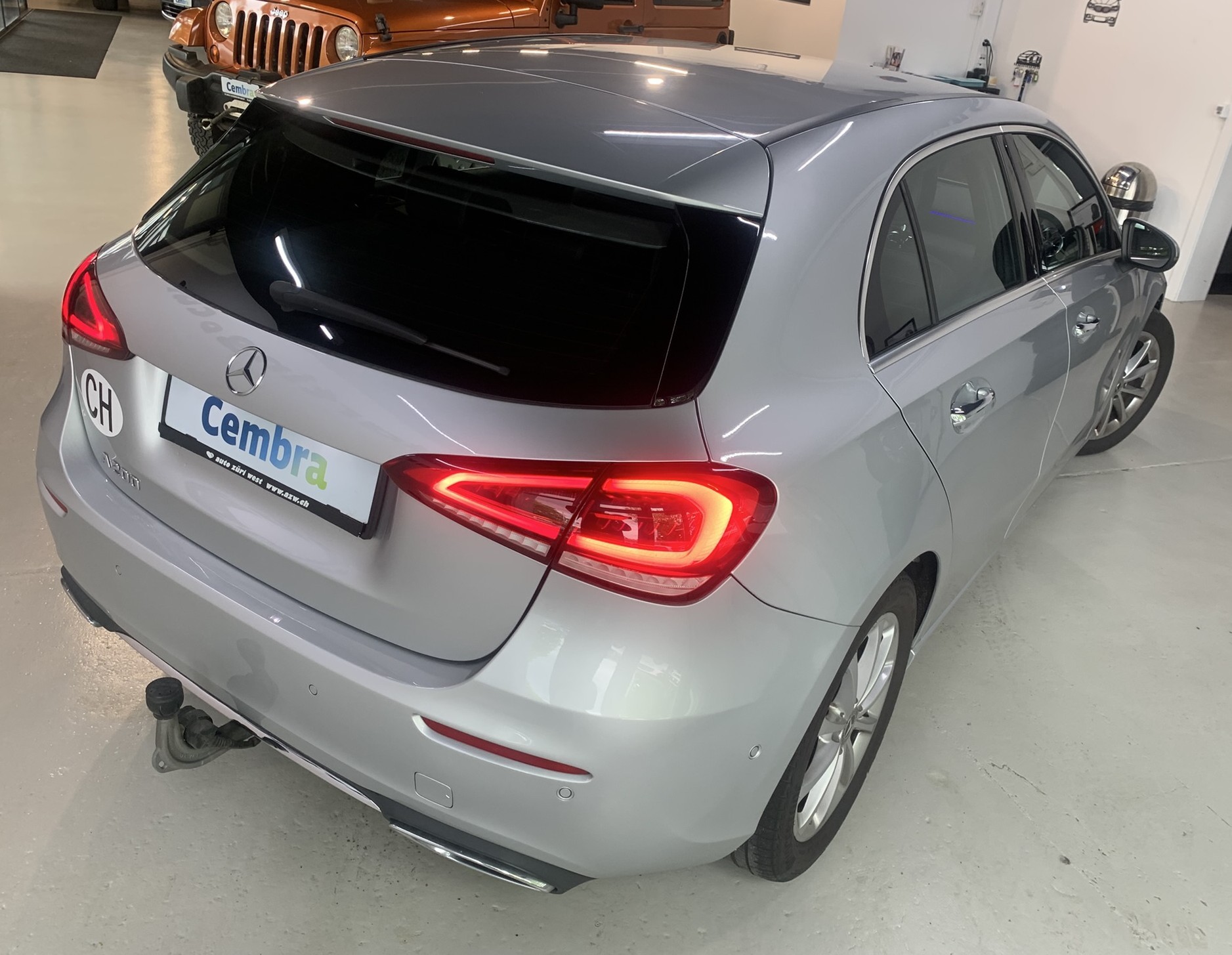 MERCEDES-BENZ A 200 Progressive 7G-DCT-image-11