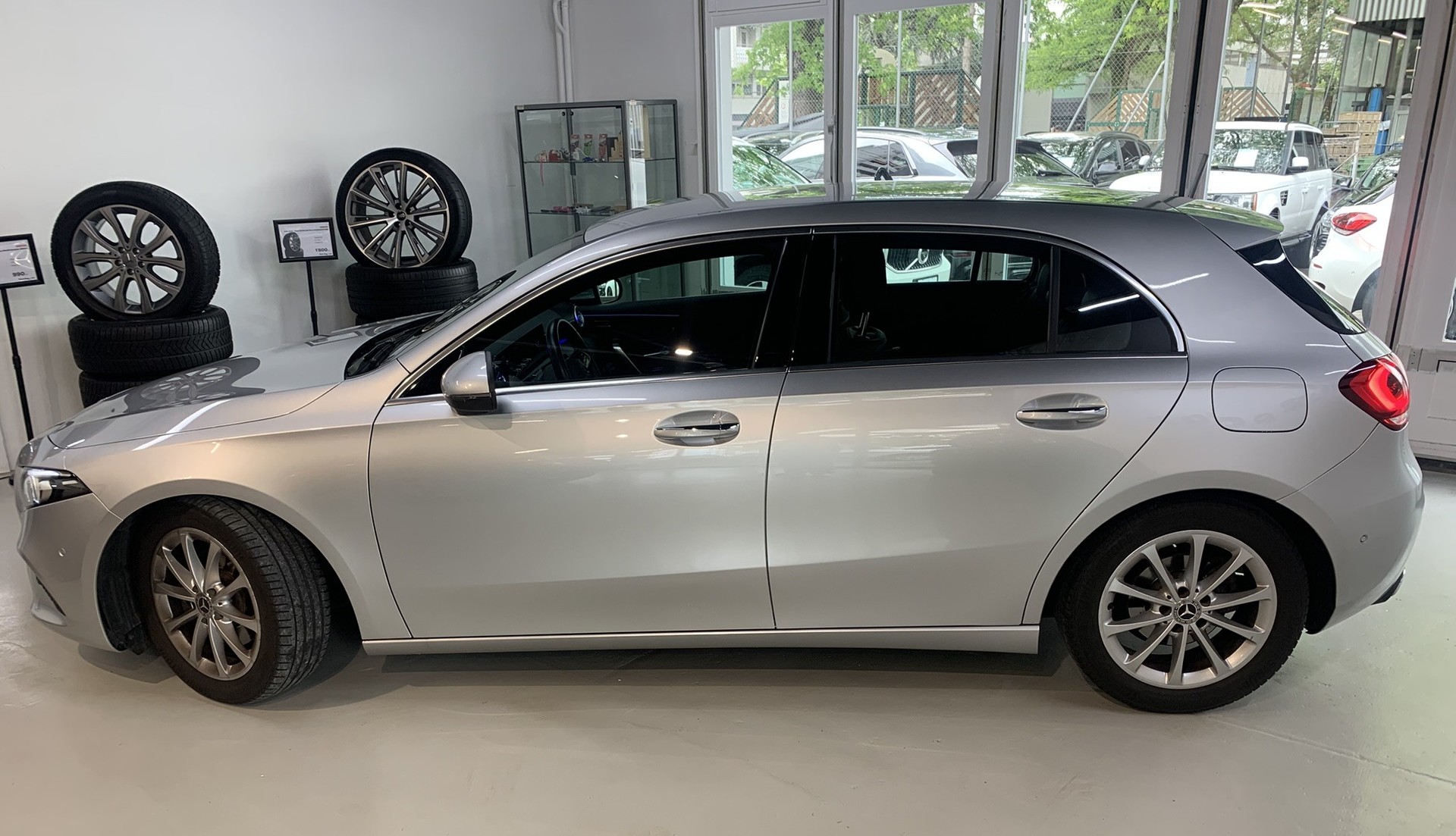 MERCEDES-BENZ A 200 Progressive 7G-DCT-image-7