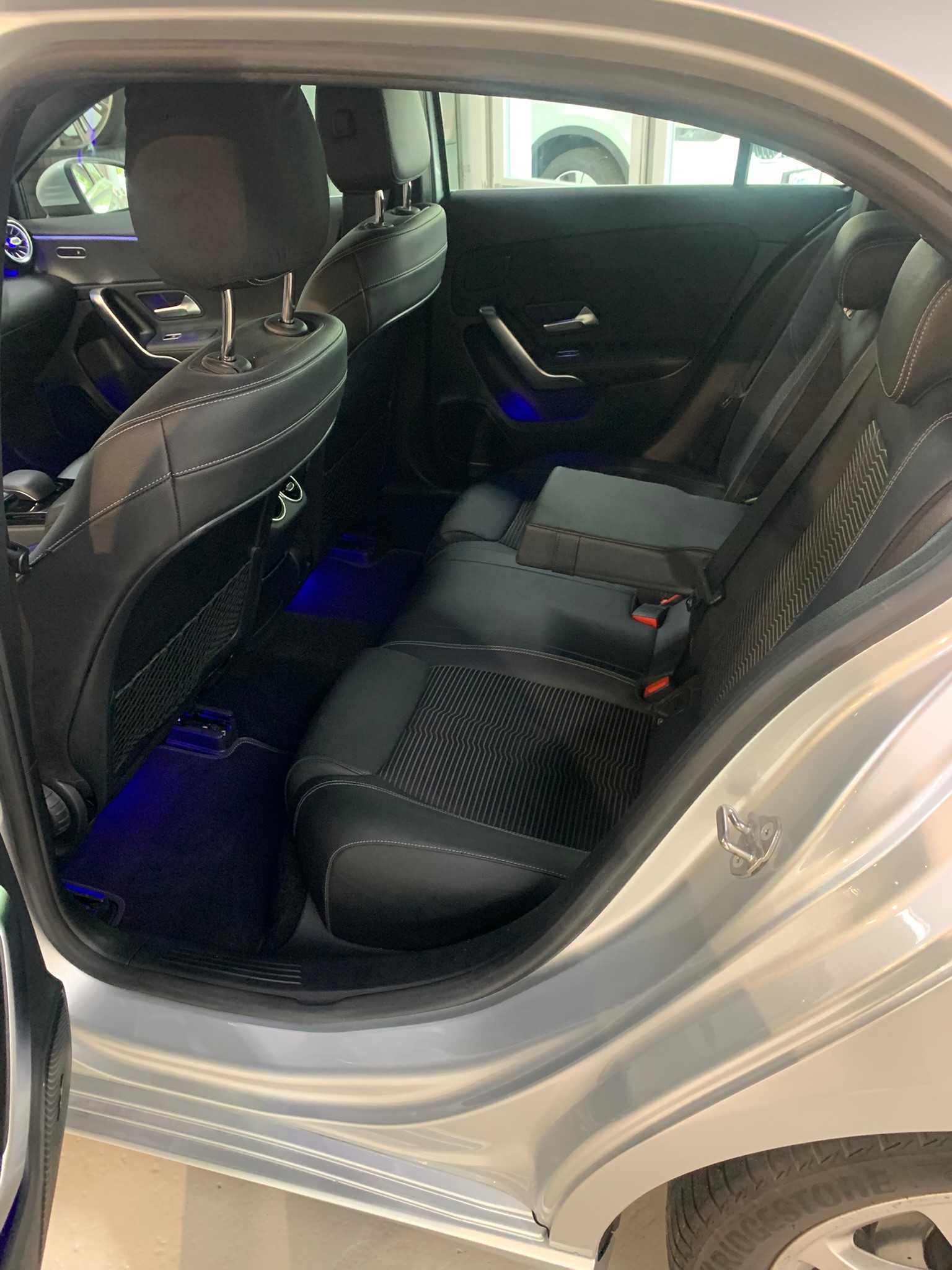 MERCEDES-BENZ A 200 Progressive 7G-DCT-image-31