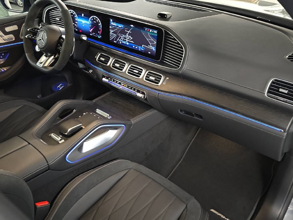MERCEDES-BENZ GLE 63 S AMG 4Matic+-image-10