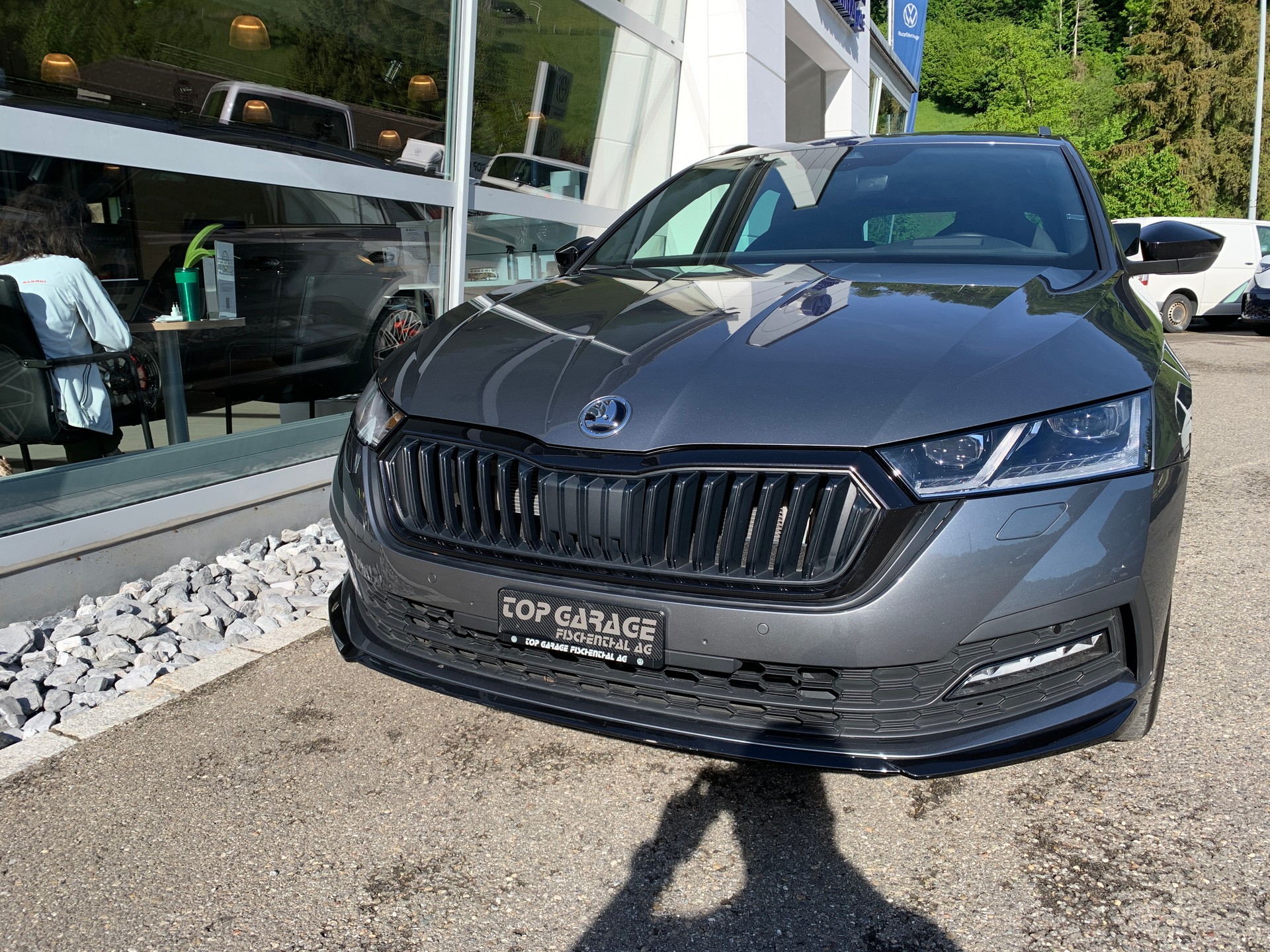SKODA Octavia Combi 2.0 TSI SportLine DSG 4x4-image-1