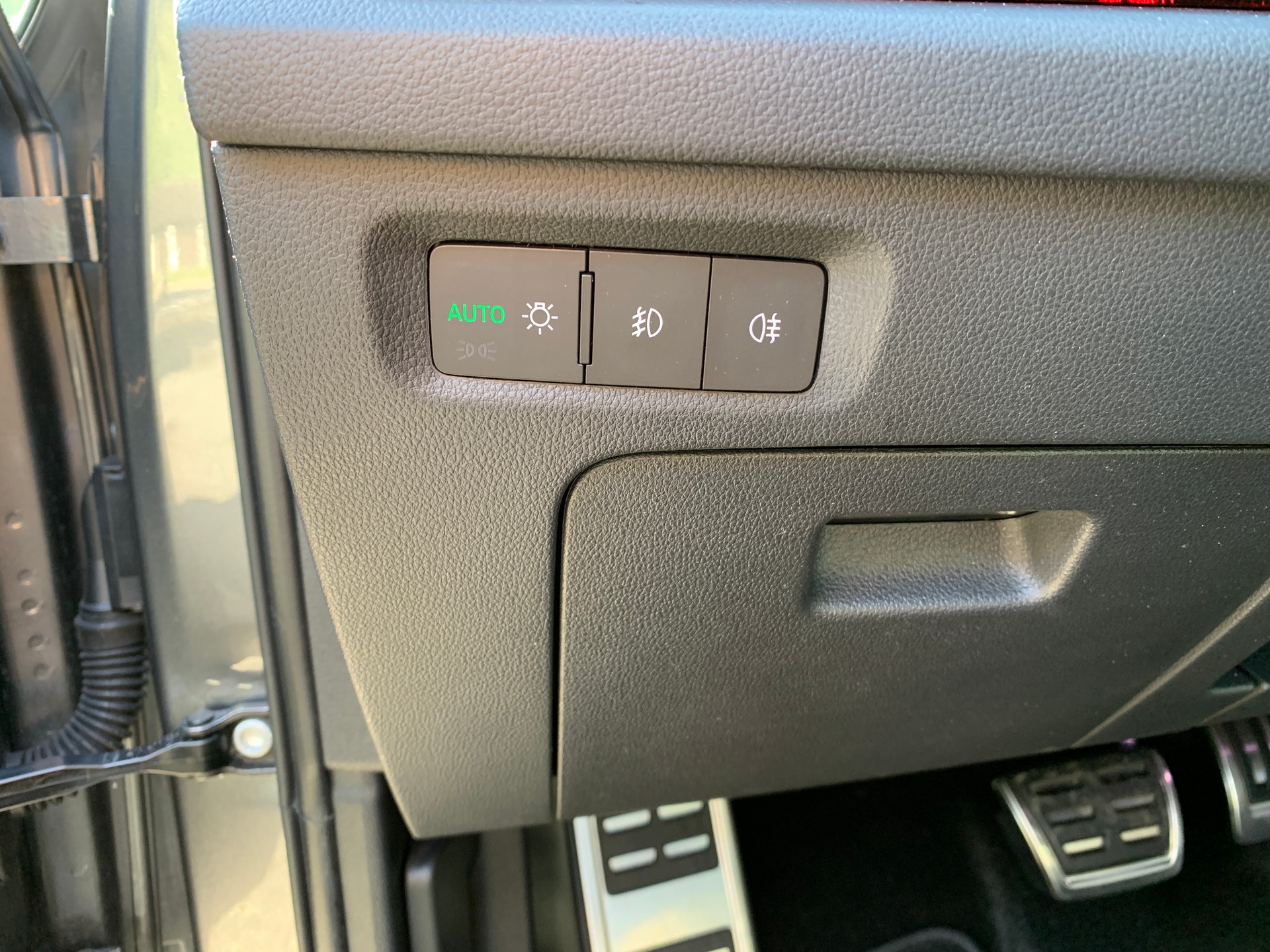 SKODA Octavia Combi 2.0 TSI SportLine DSG 4x4-image-10