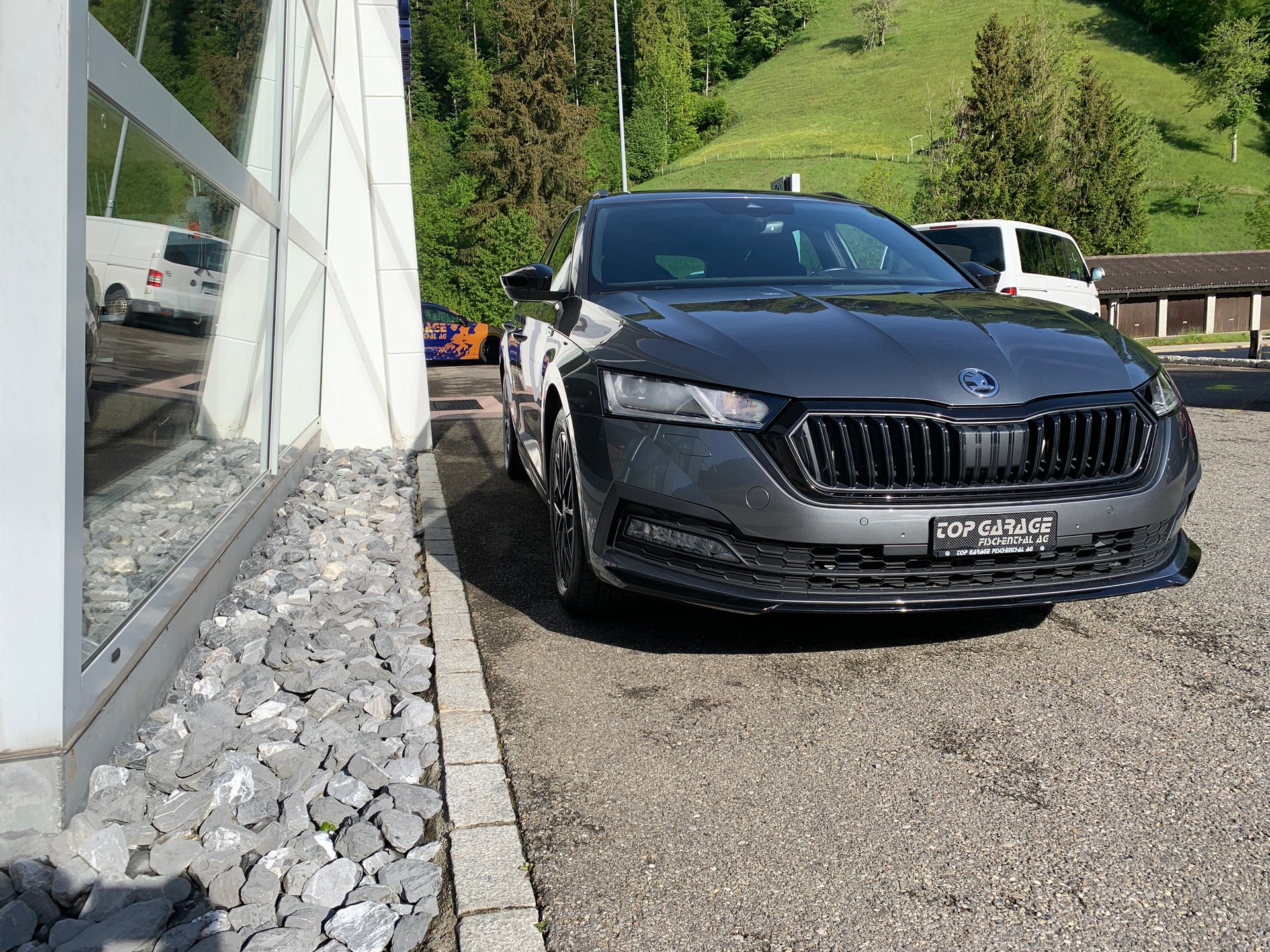 SKODA Octavia Combi 2.0 TSI SportLine DSG 4x4-showroom-element-2