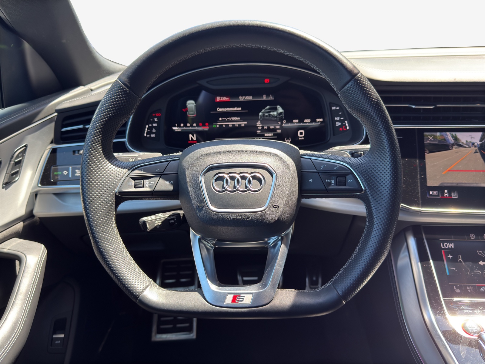 AUDI SQ8 50 TDI quattro tiptronic-image-9